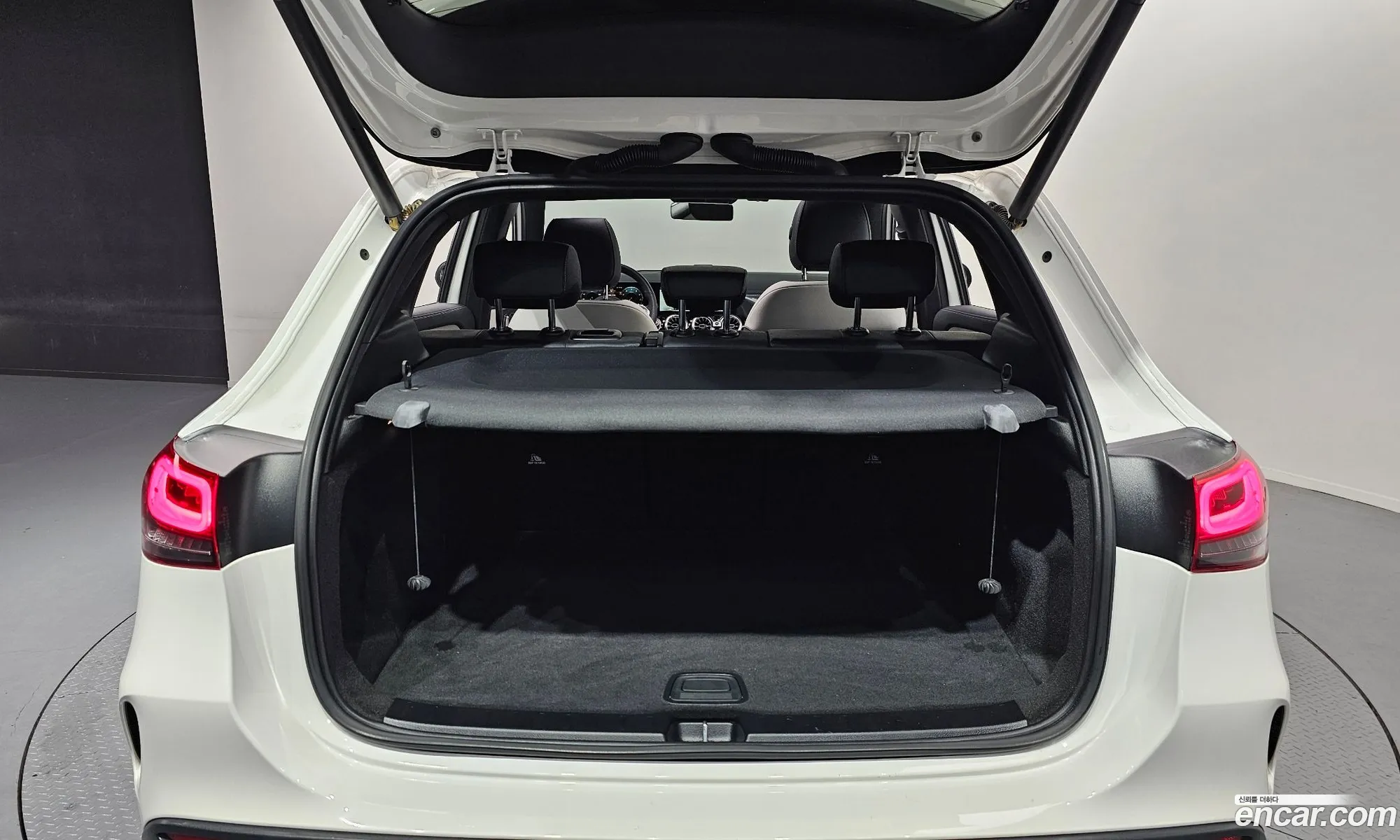 Mercedes-Benz GLA-Class H247 2023 — 3