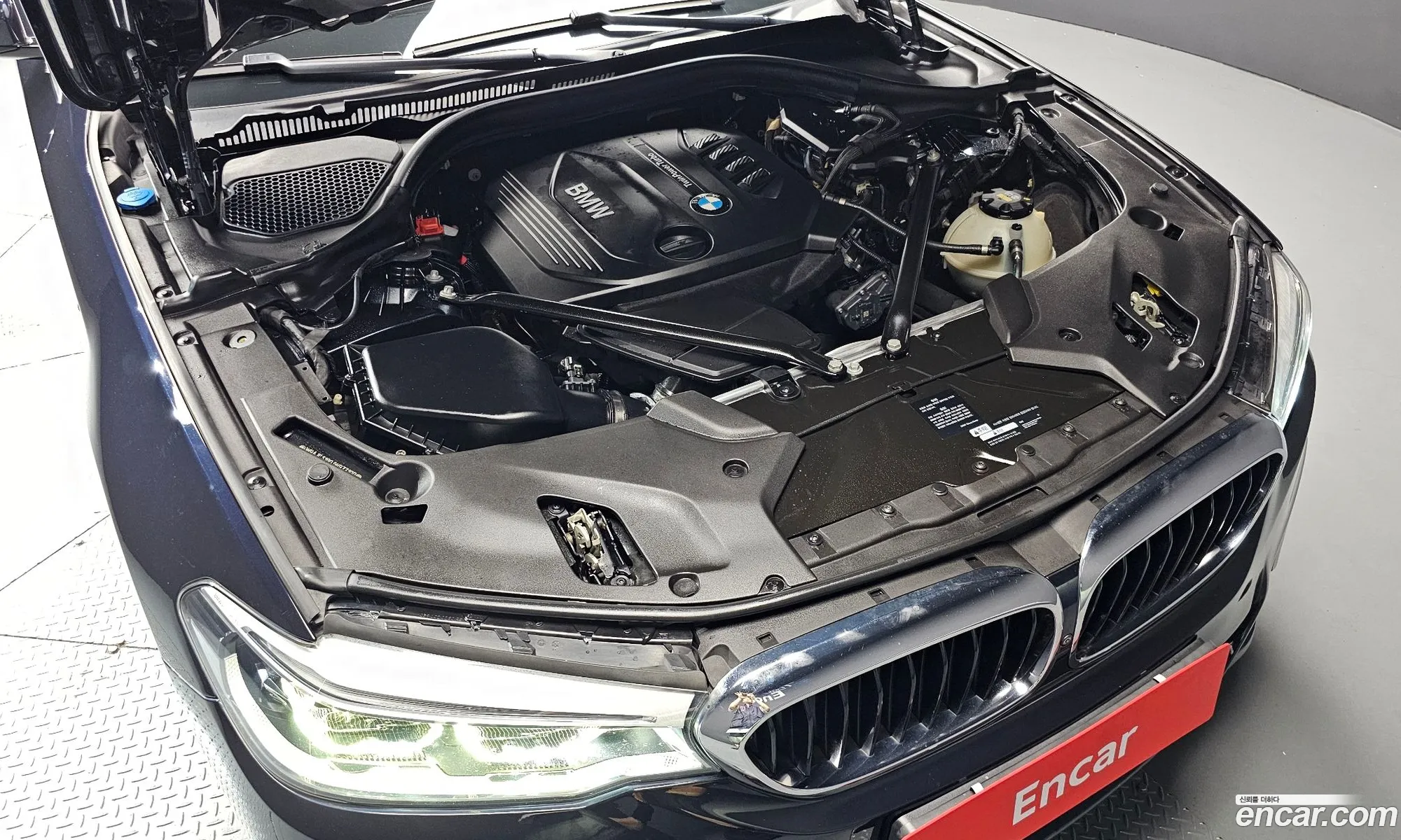 BMW 5 Series 2017 WBAJC3100JWB77108 — 7