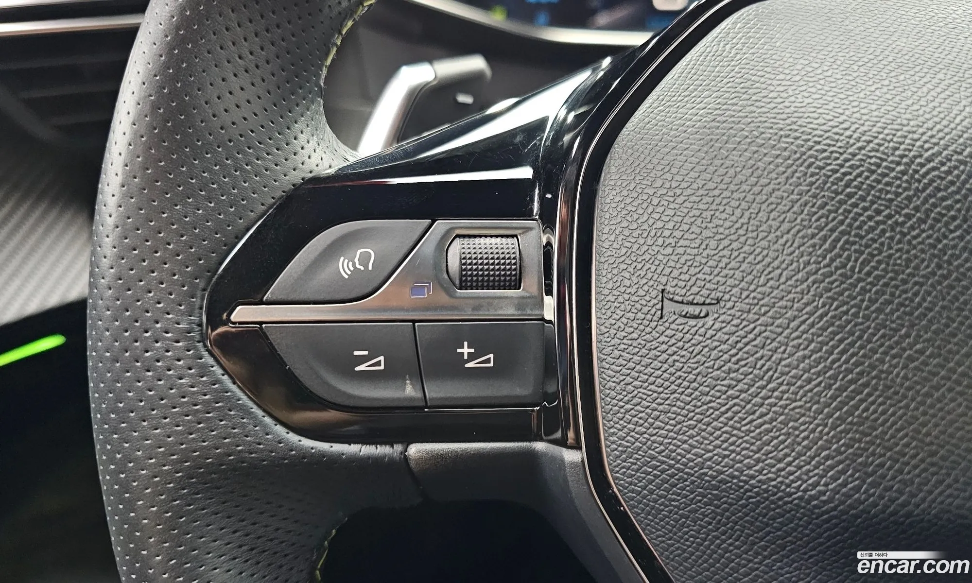 Peugeot 2008 2021 — 2