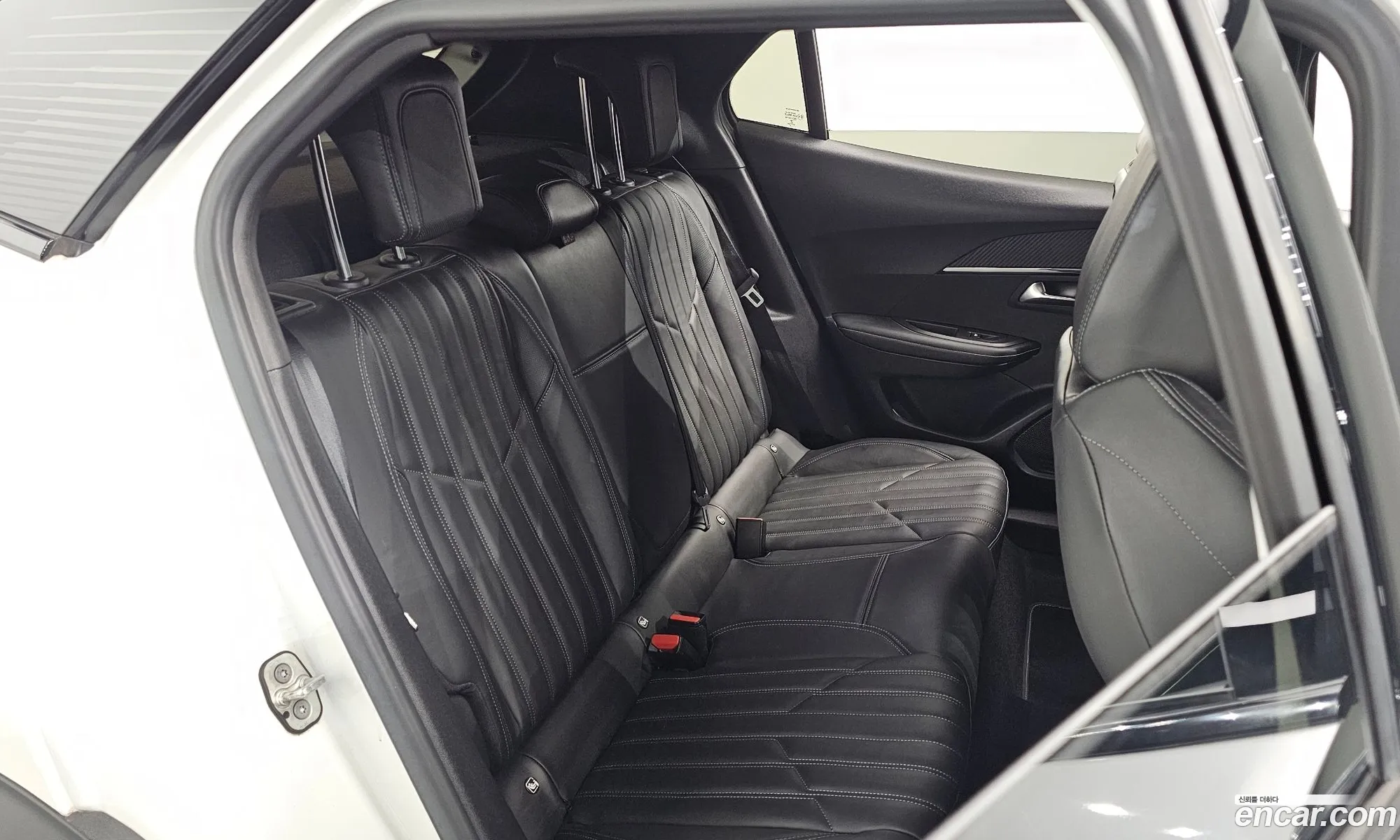 Peugeot 2008 2021 — 26