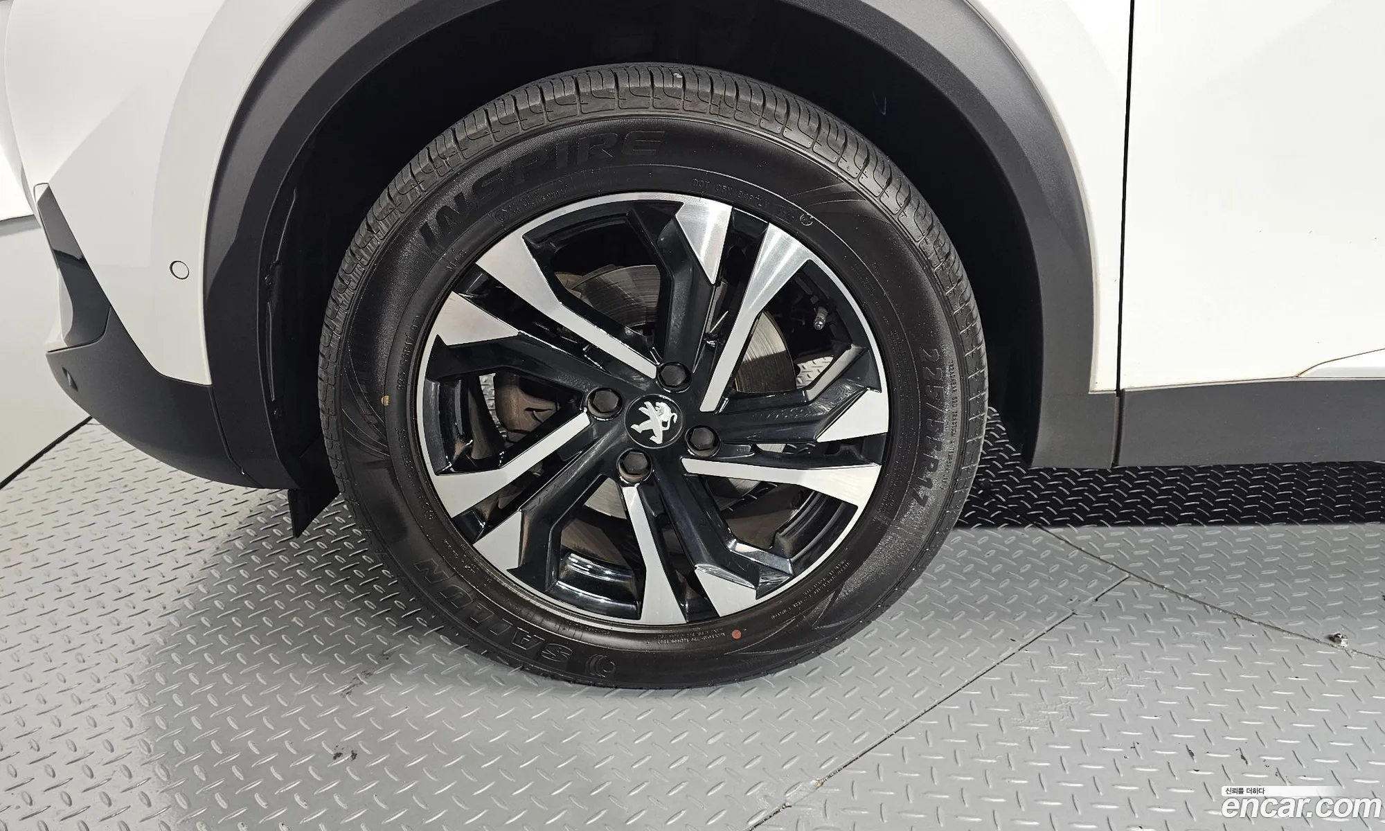 Peugeot 2008 2021 — 4