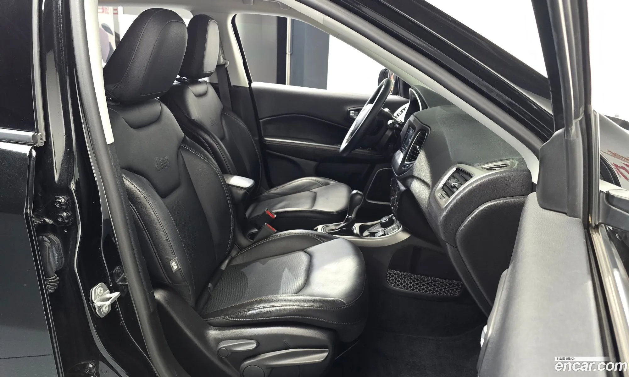 Jeep Compass 2018 3C4NJDBB5JT396620 — 2