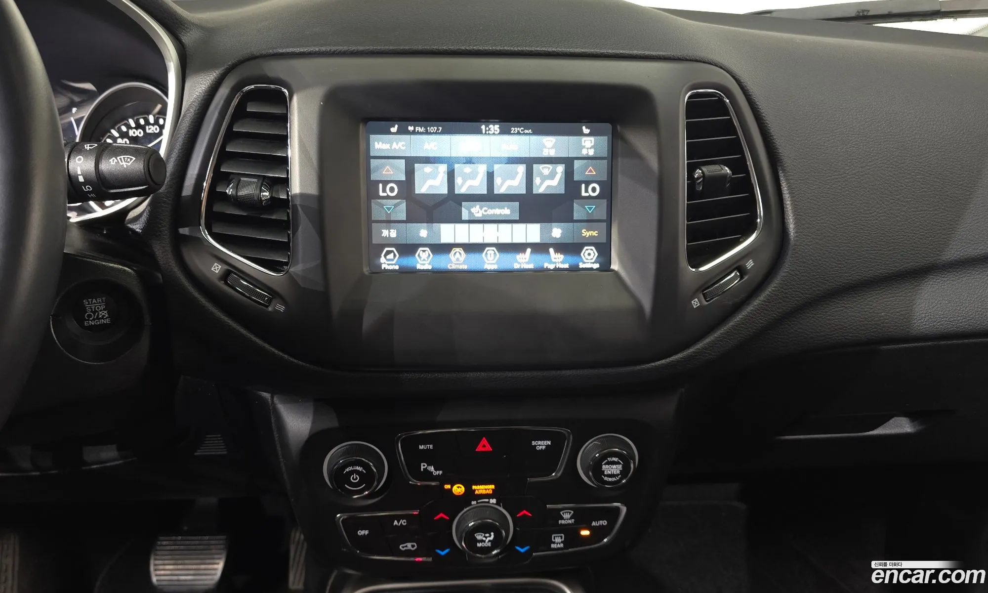 Jeep Compass 2018 3C4NJDBB5JT396620 — 5