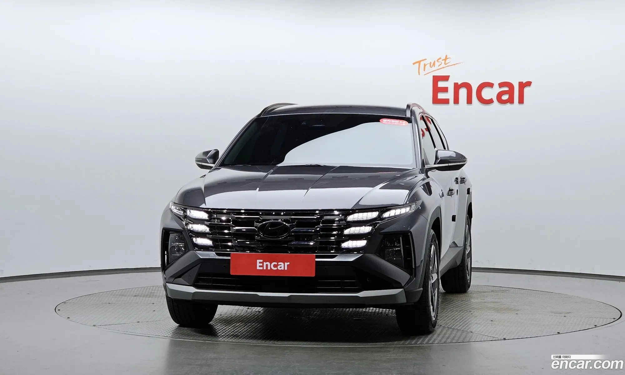 Hyundai Tucson Hybrid 2025 — 2