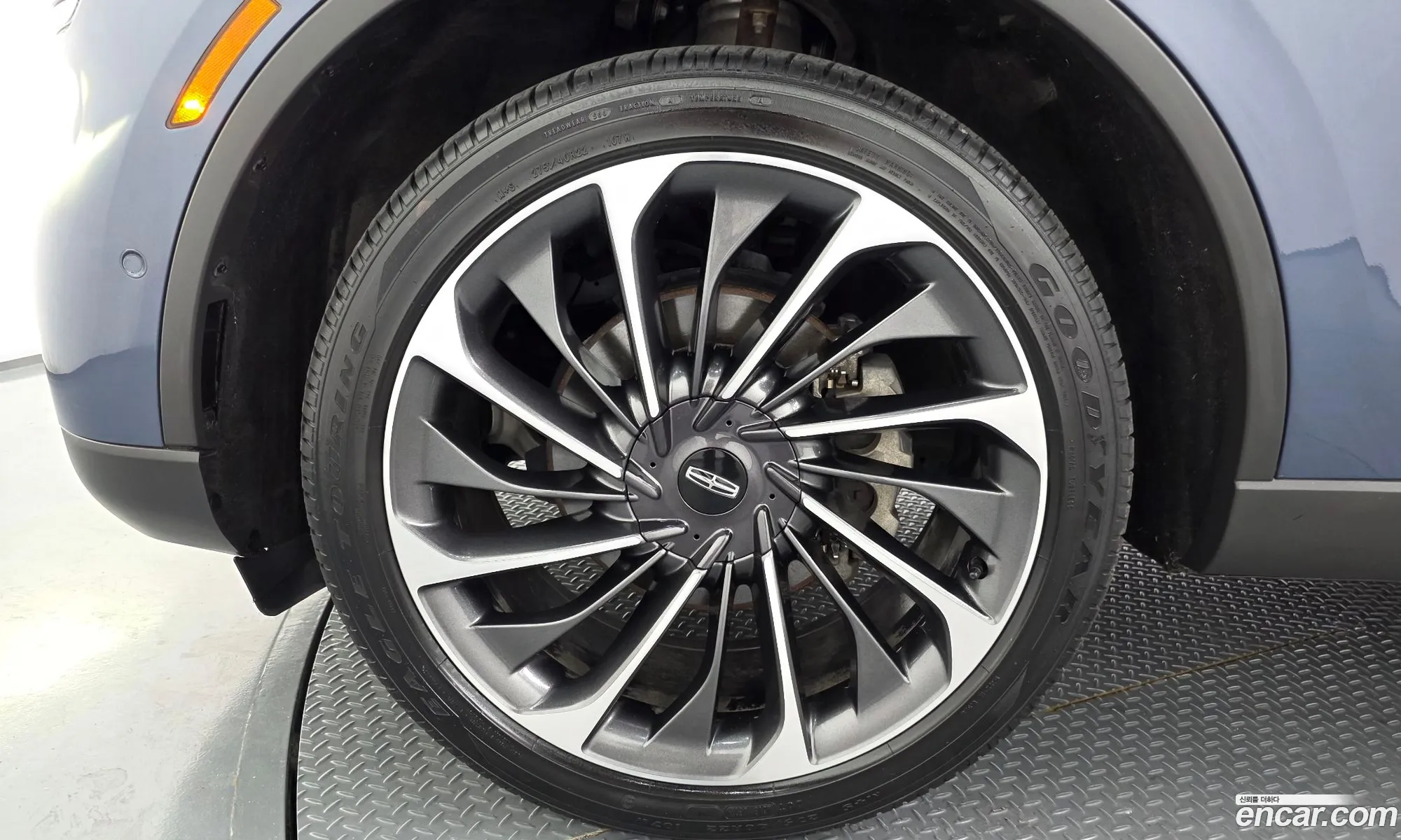 Lincoln Aviator 2021 — 13