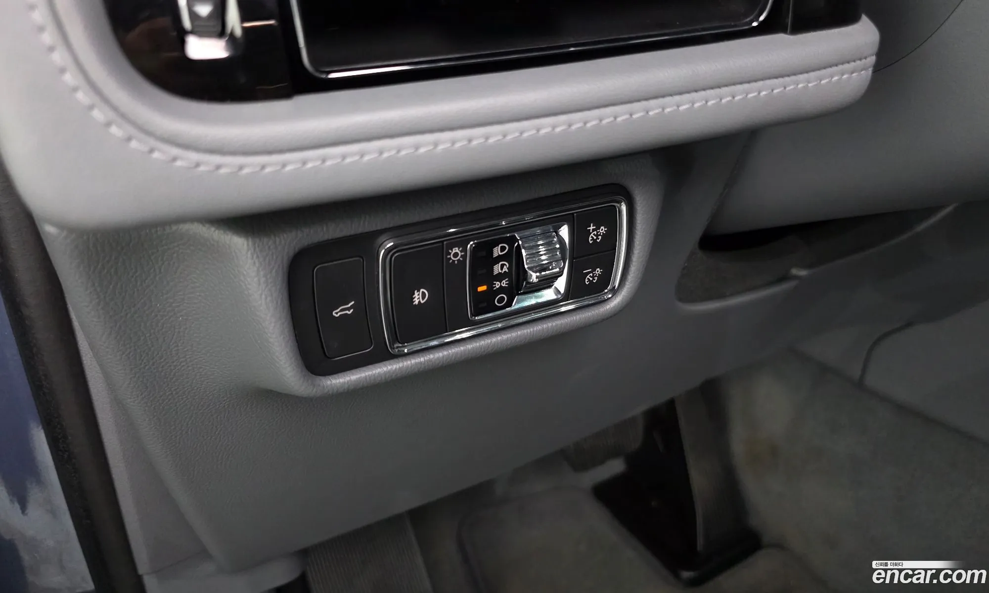 Lincoln Aviator 2021 — 21