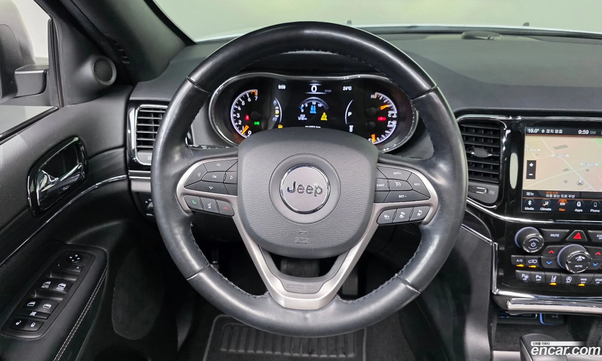 Jeep Grand Cherokee 2021 — 3