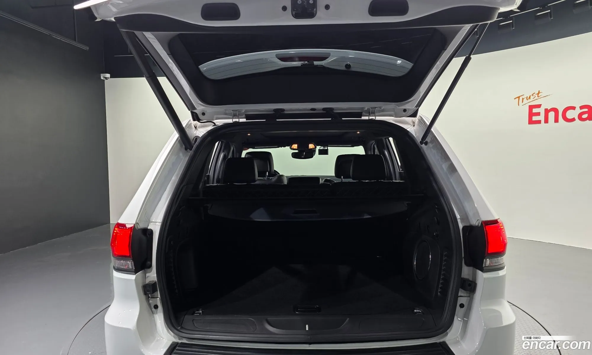 Jeep Grand Cherokee 2021 — 31