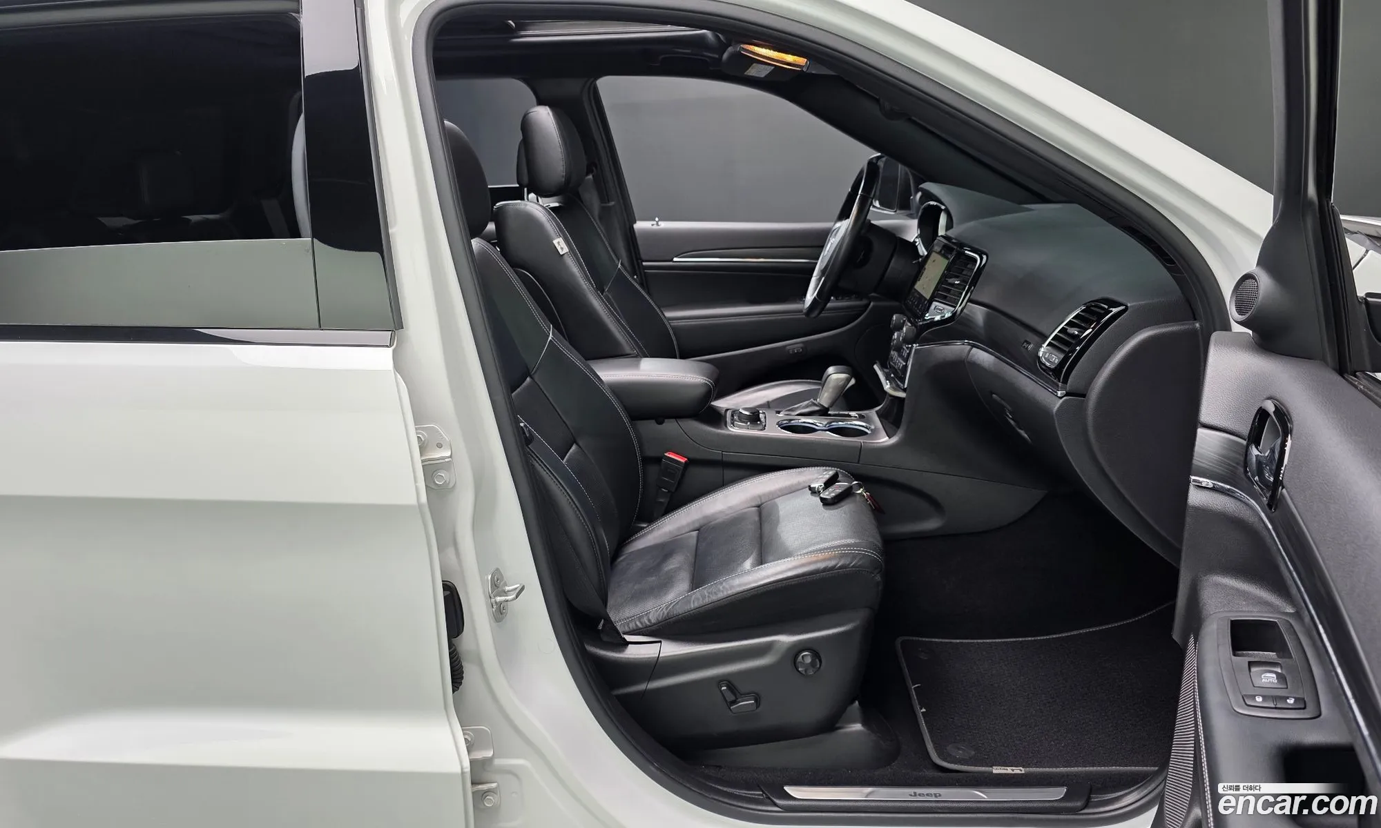 Jeep Grand Cherokee 2021 — 12