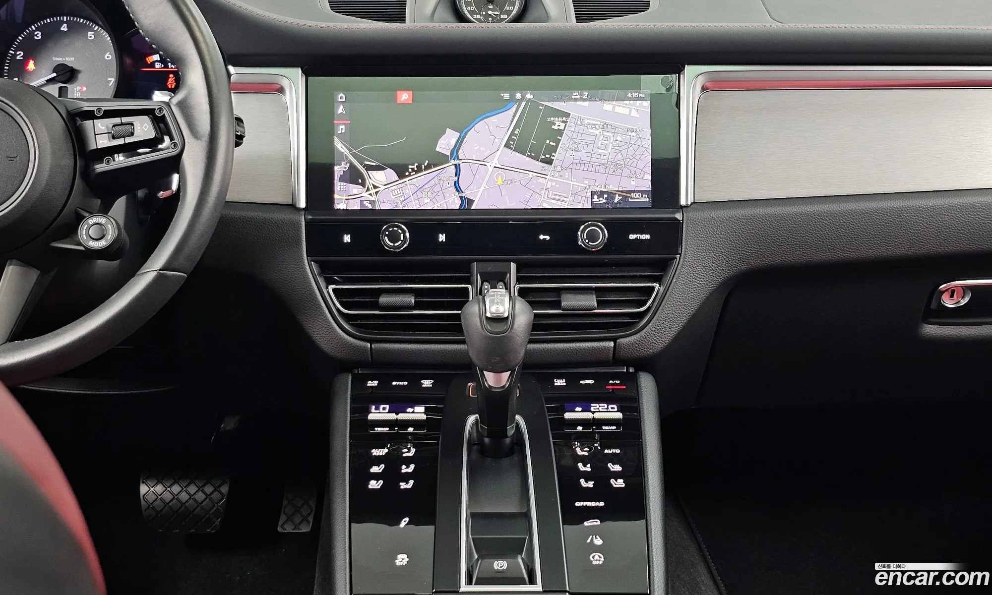 Porsche Macan 2023 WP1AG2958PLB51590 — 24