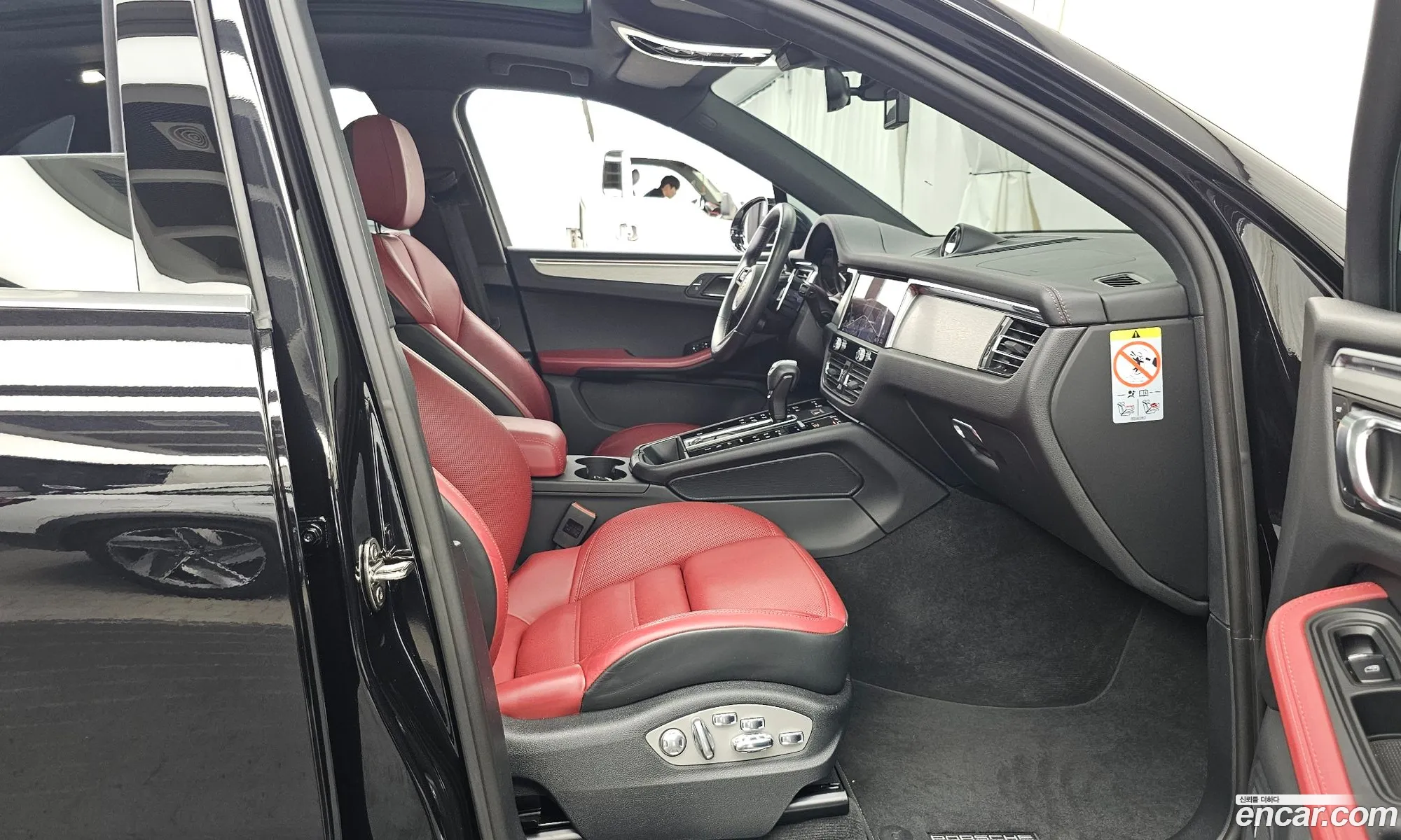 Porsche Macan 2023 WP1AG2958PLB51590 — 17