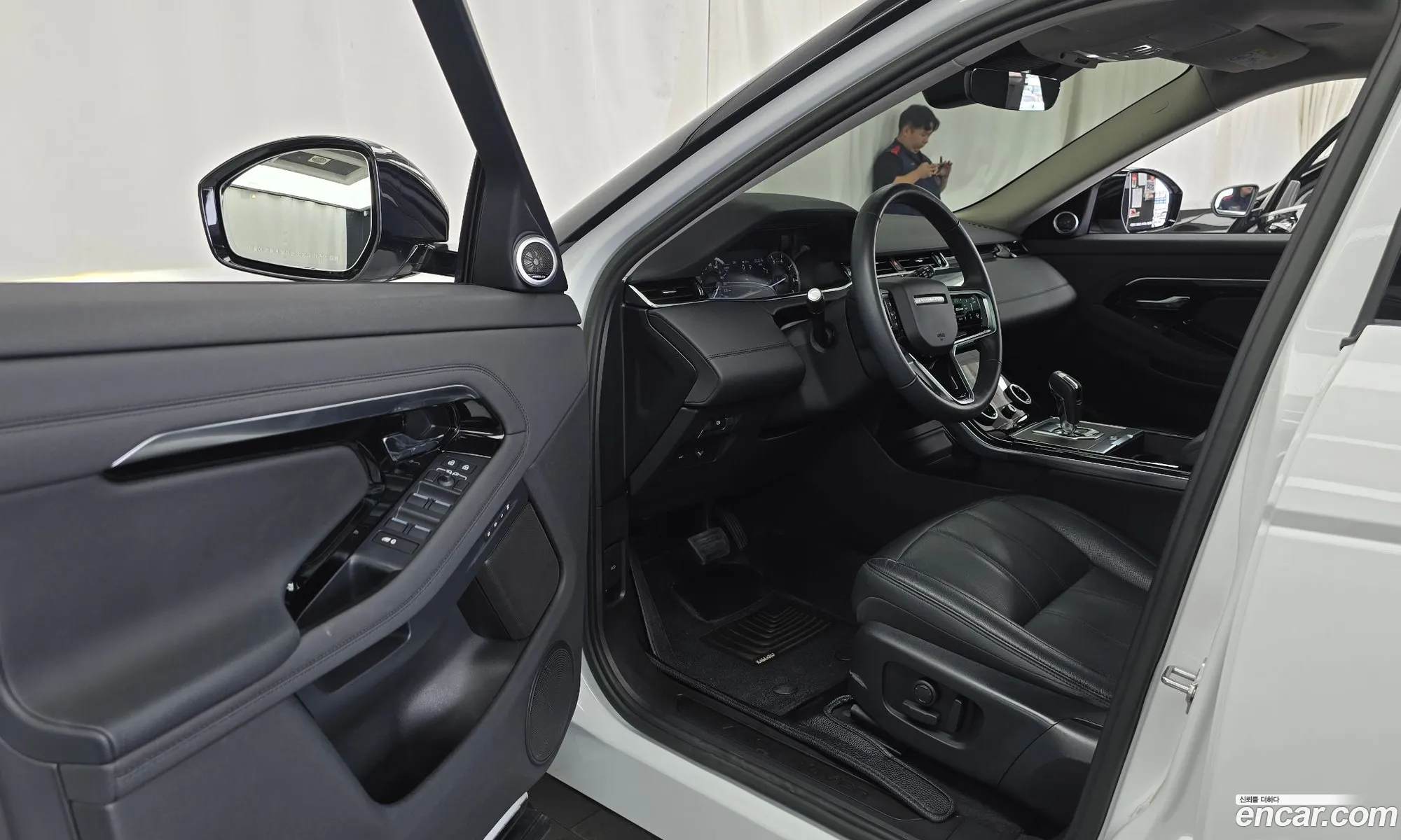 Land Rover Range Rover Evoque 2023 SALZA2BXXPH207364 — 27