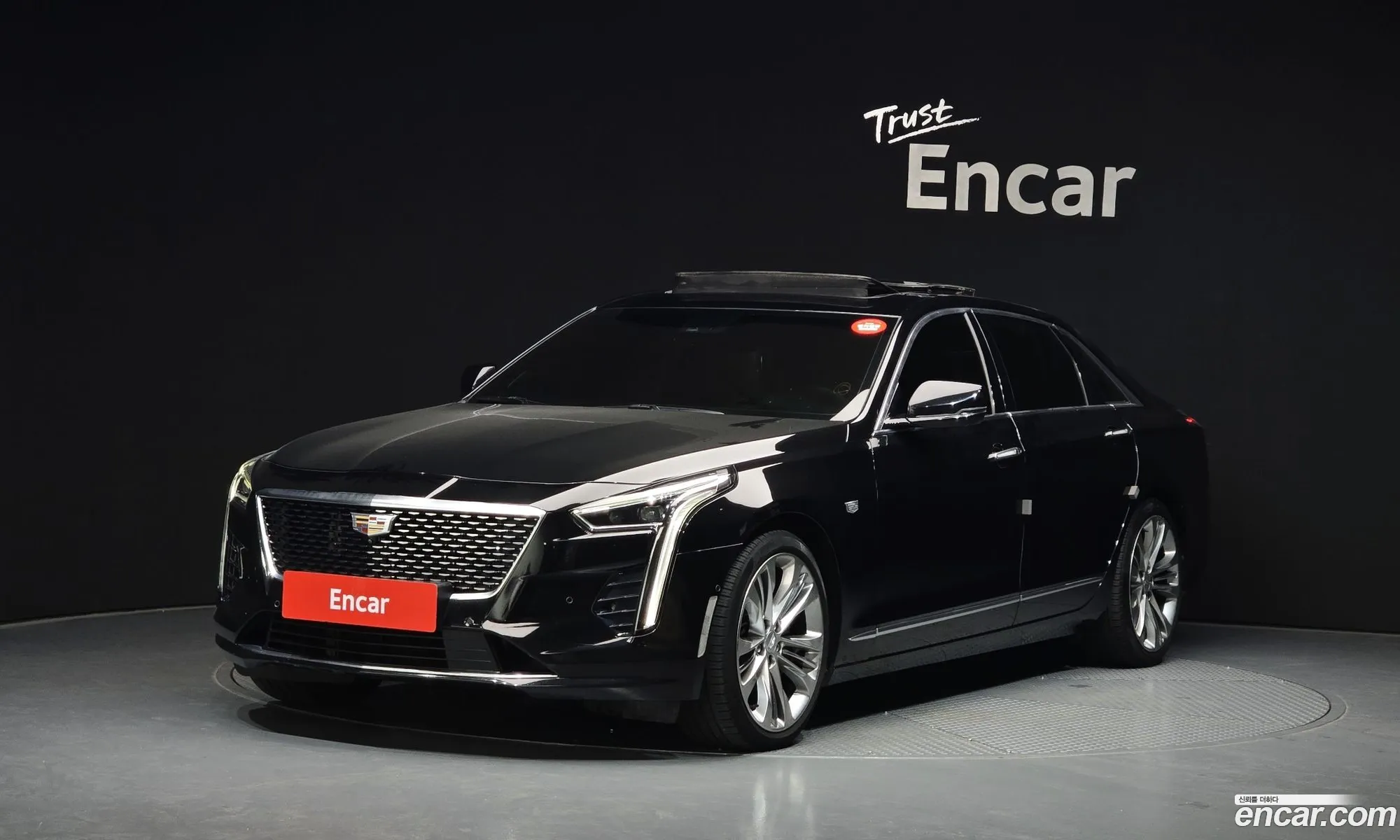 Cadillac CT6 2019 1G6K95RS8KU135337 — 19