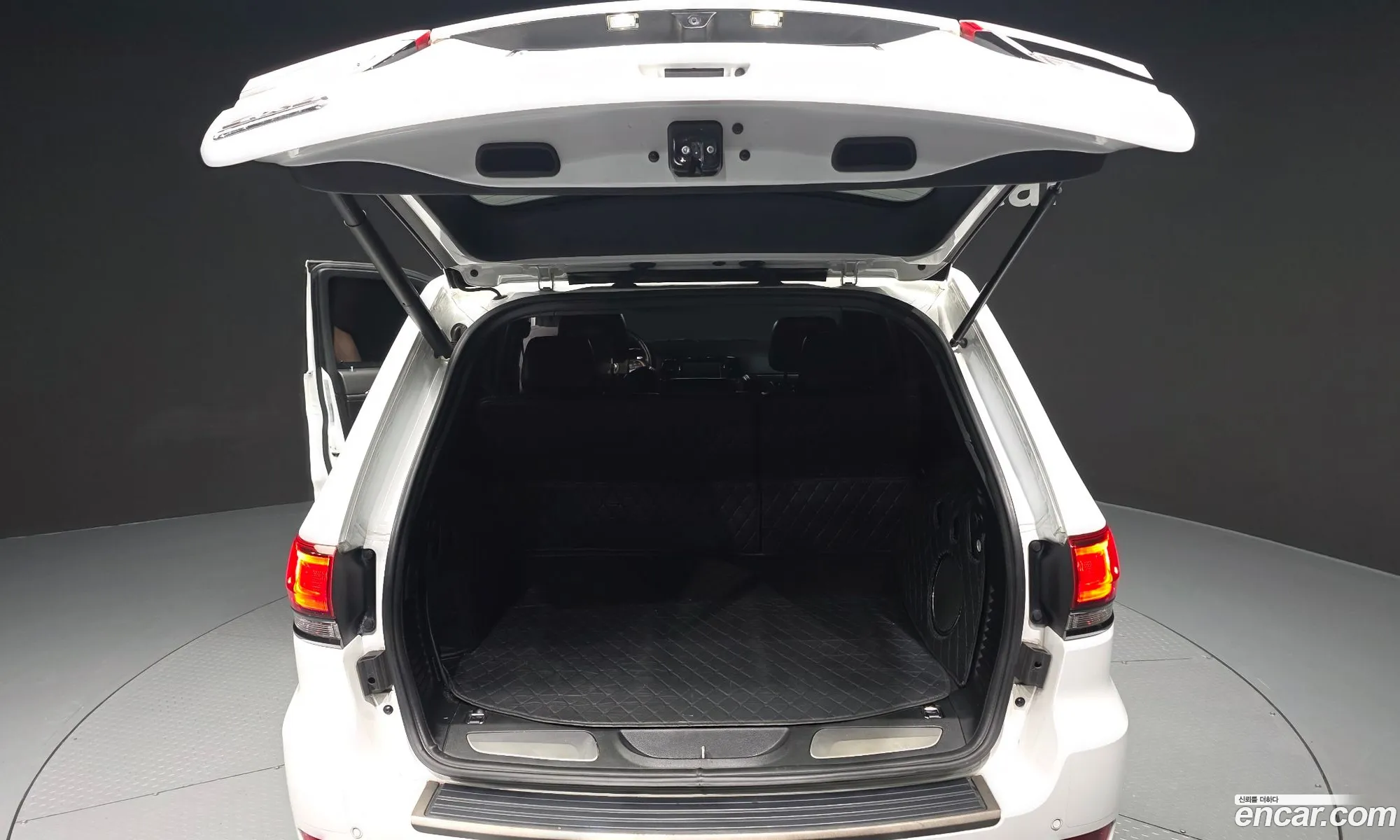 Jeep Grand Cherokee 2016 1C4RJFBM7GC453094 — 4