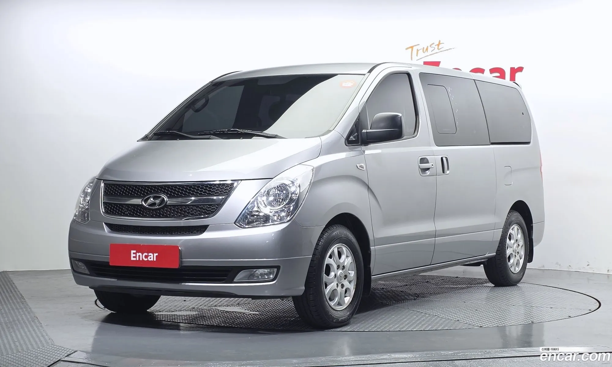 Hyundai Grand Starex 2013 — 2