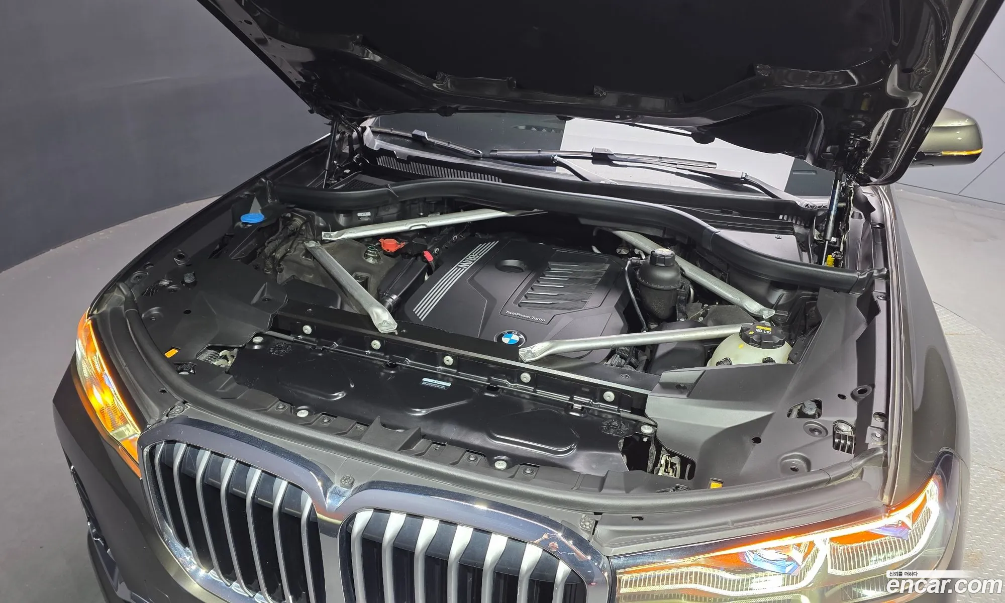 BMW X7 2022 WBACW2102N9L04582 — 28