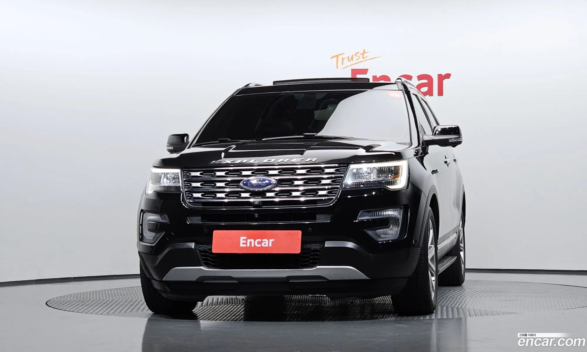 Ford Explorer 2017 1FM5K8F86HGD32244 — 3