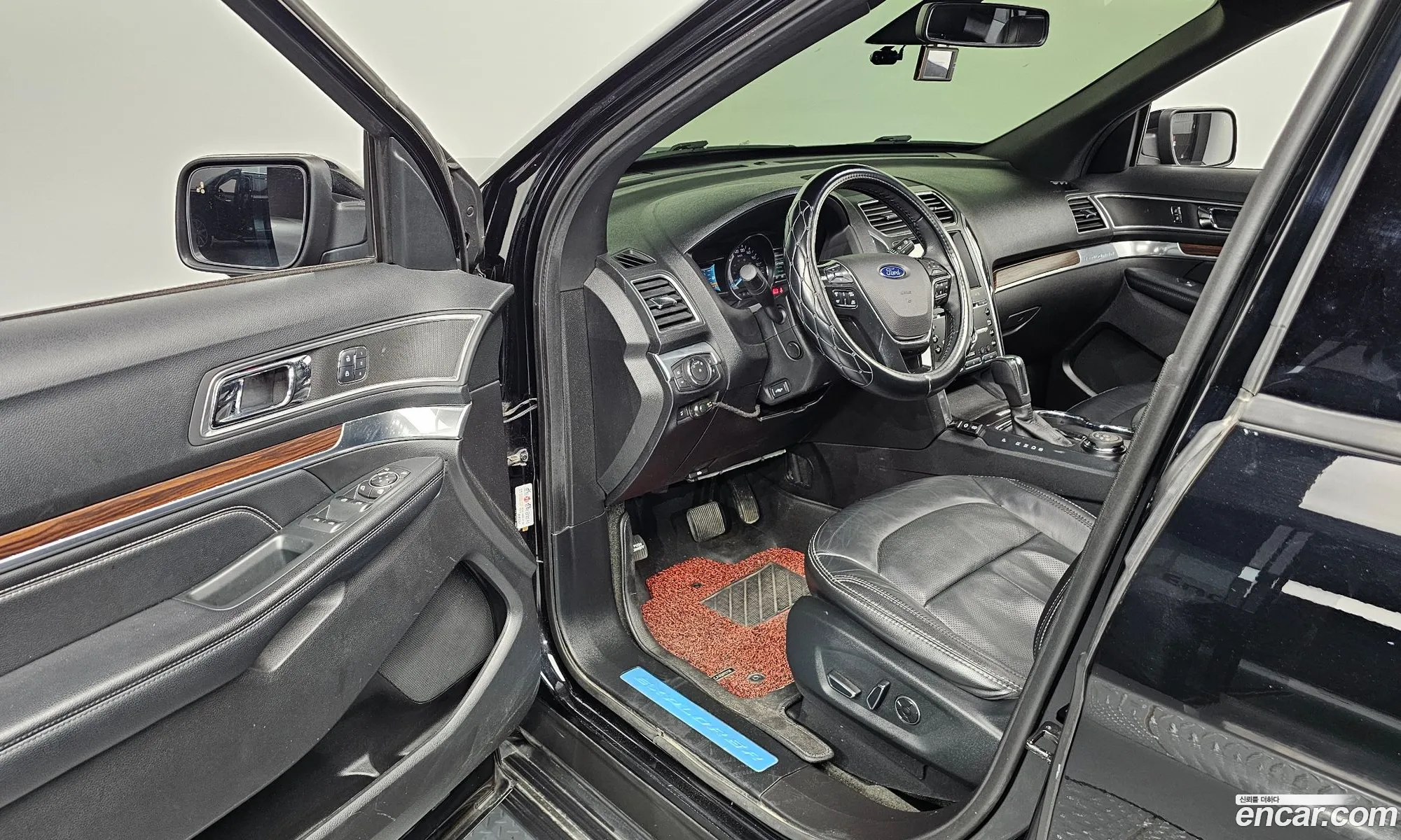 Ford Explorer 2017 1FM5K8F86HGD32244 — 16