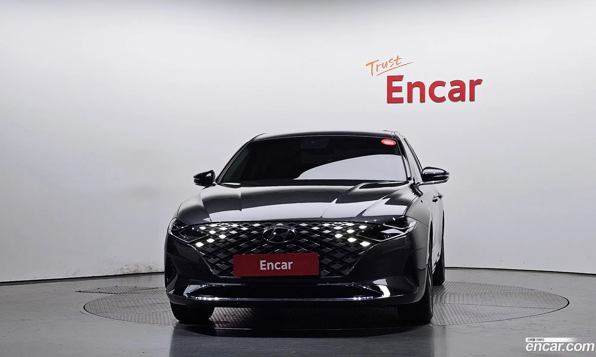 Hyundai Grandeur IG Hybrid 2020 — 3