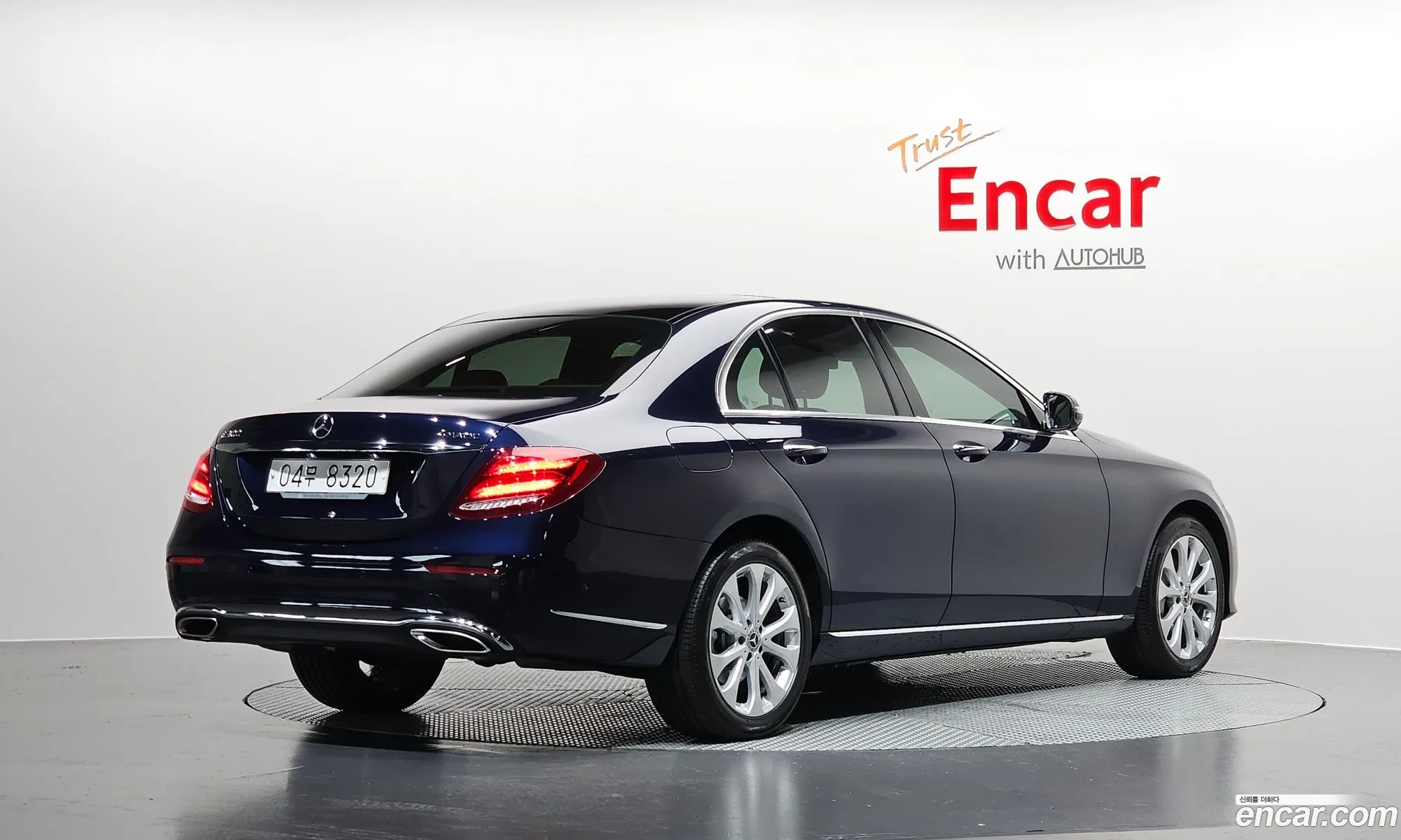 Mercedes-Benz E-Class W213 2019 WDDZF4KB3KA662539 — 13