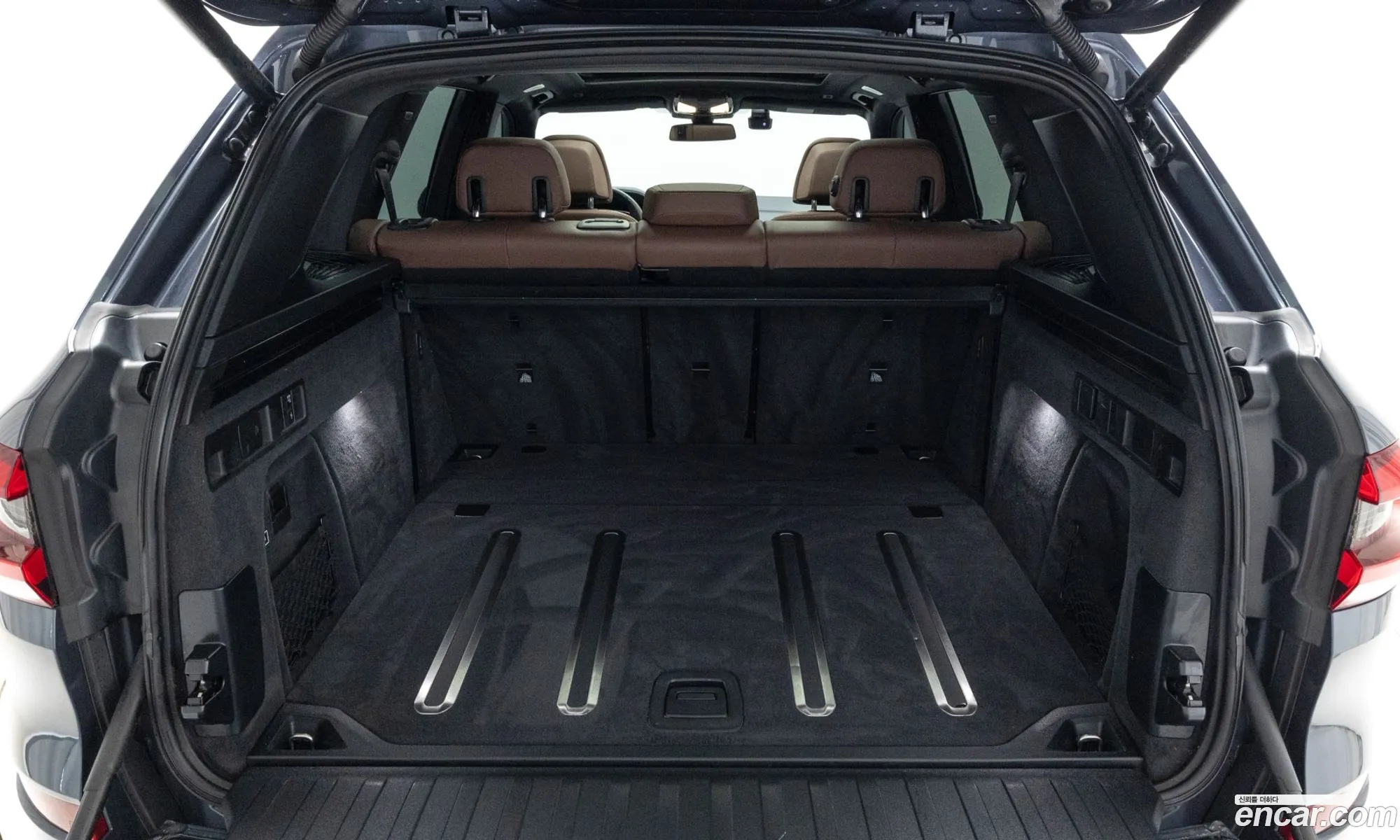 BMW X5 2021 — 18