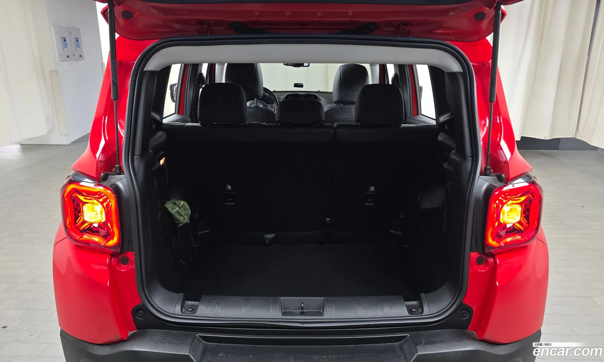 Jeep Renegade 2021 1C4NJCDB9MPM71691 — 24
