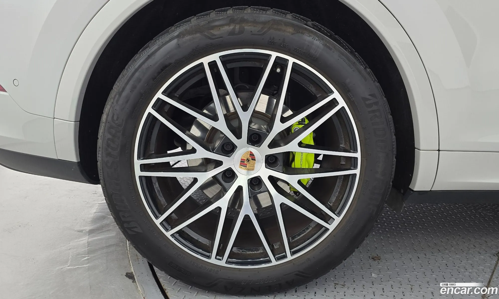 Porsche Cayenne 2024 WP1BE29Y7SDA67106 — 23