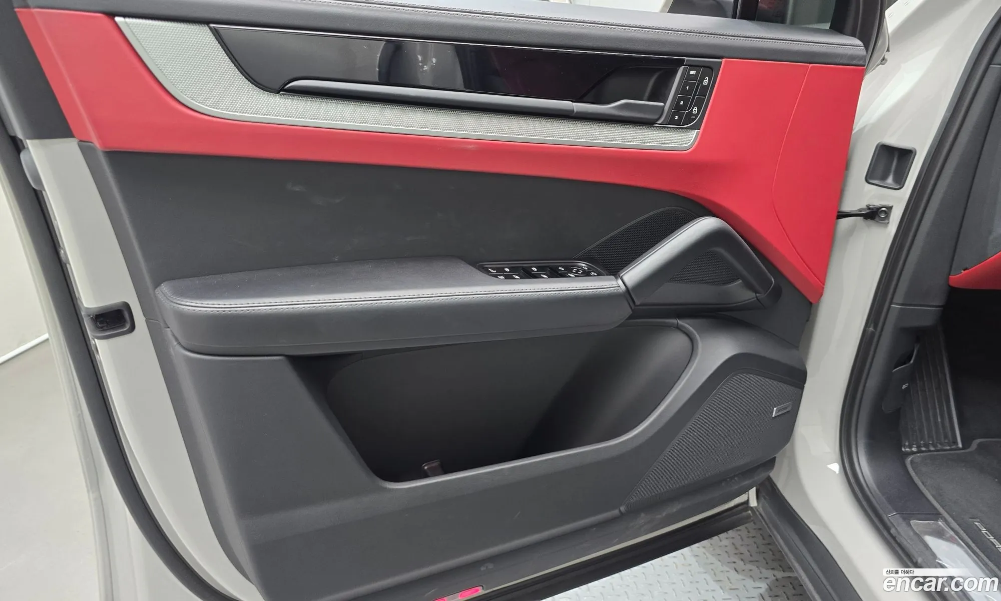 Porsche Cayenne 2024 WP1BE29Y7SDA67106 — 21