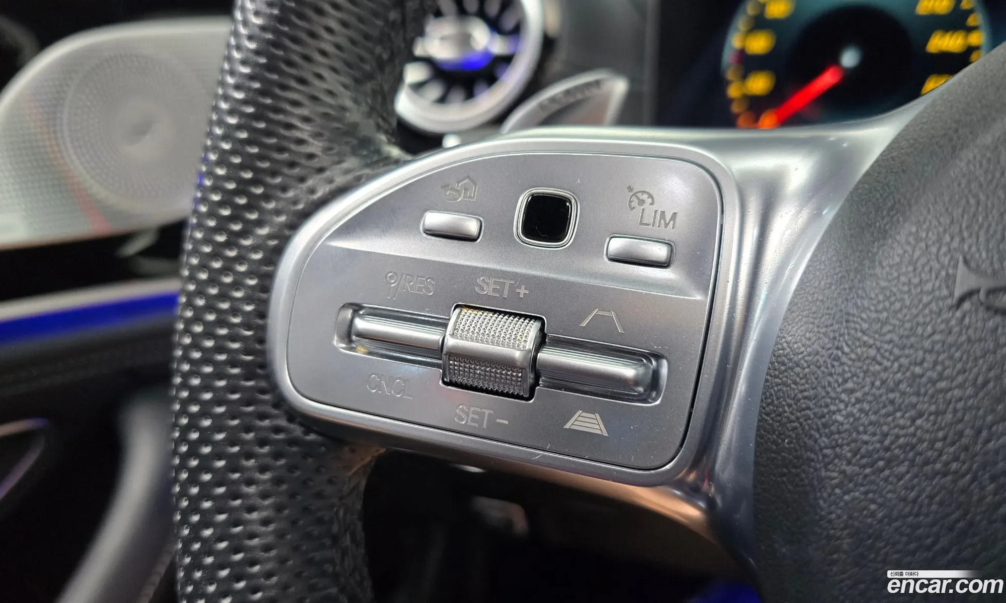Mercedes-Benz AMG GT 2021 — 16