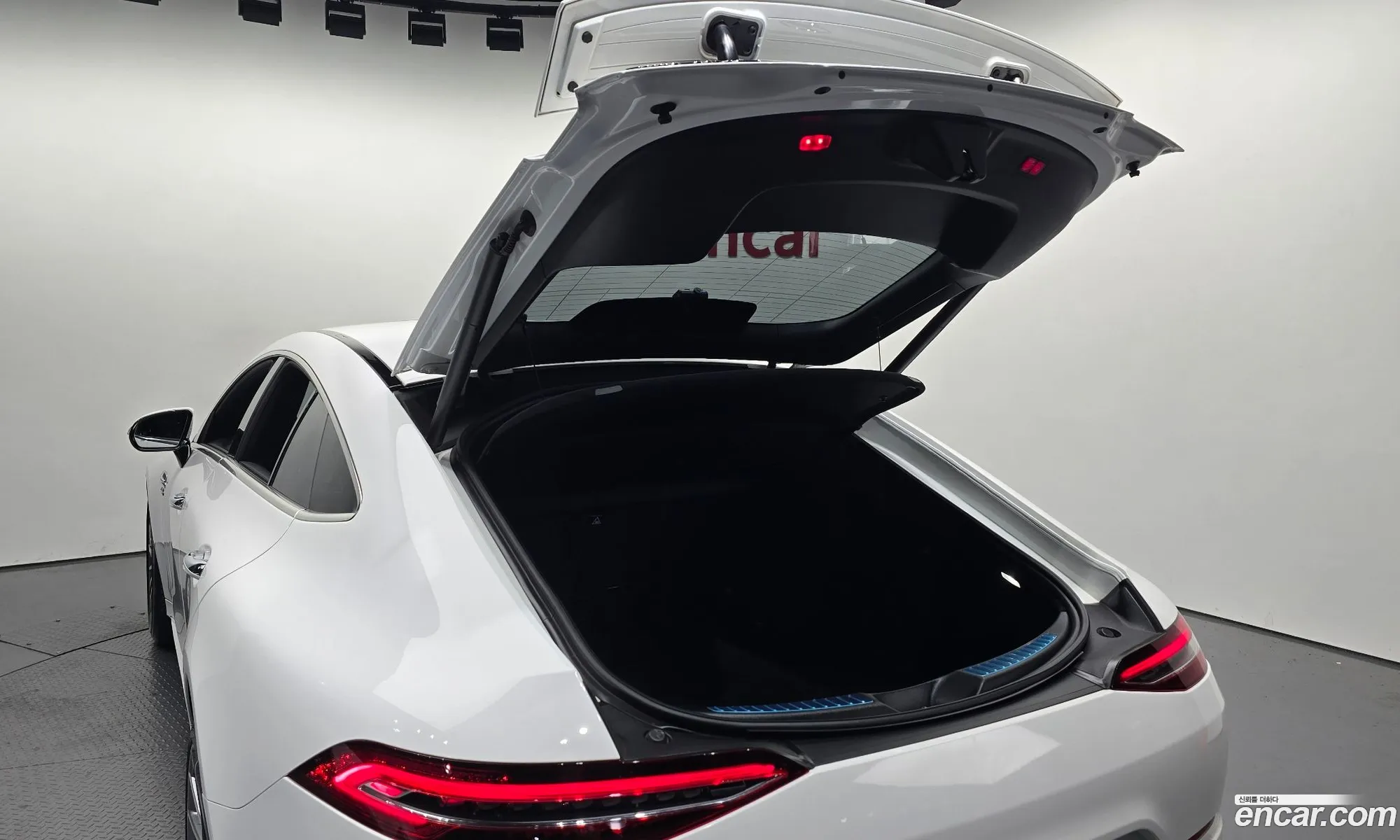 Mercedes-Benz AMG GT 2021 — 3
