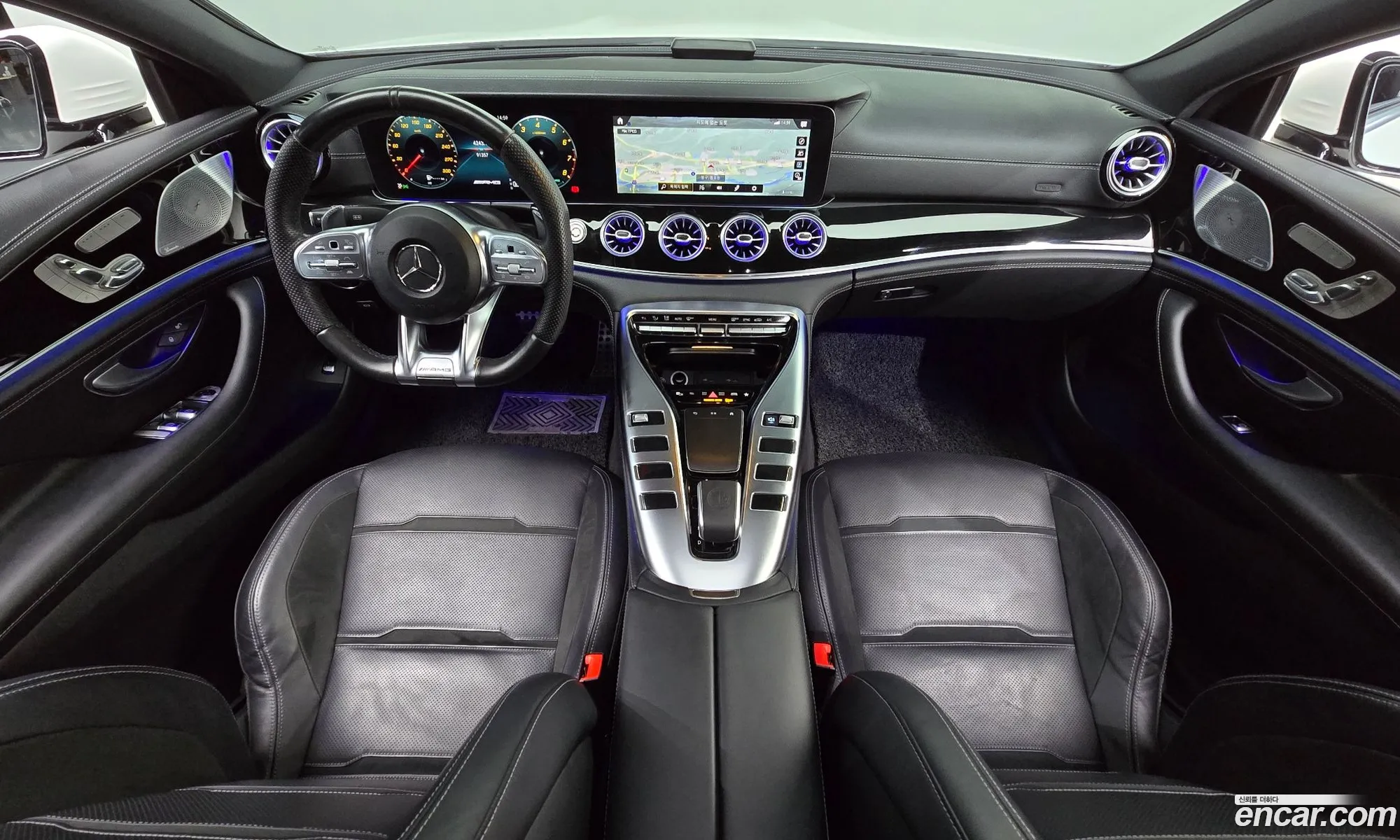 Mercedes-Benz AMG GT 2021 — 10