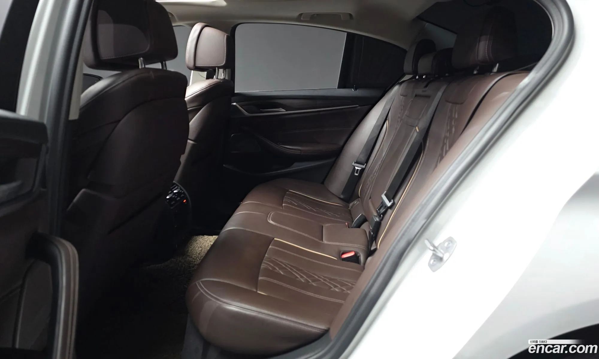 BMW 5 Series 2020 — 26
