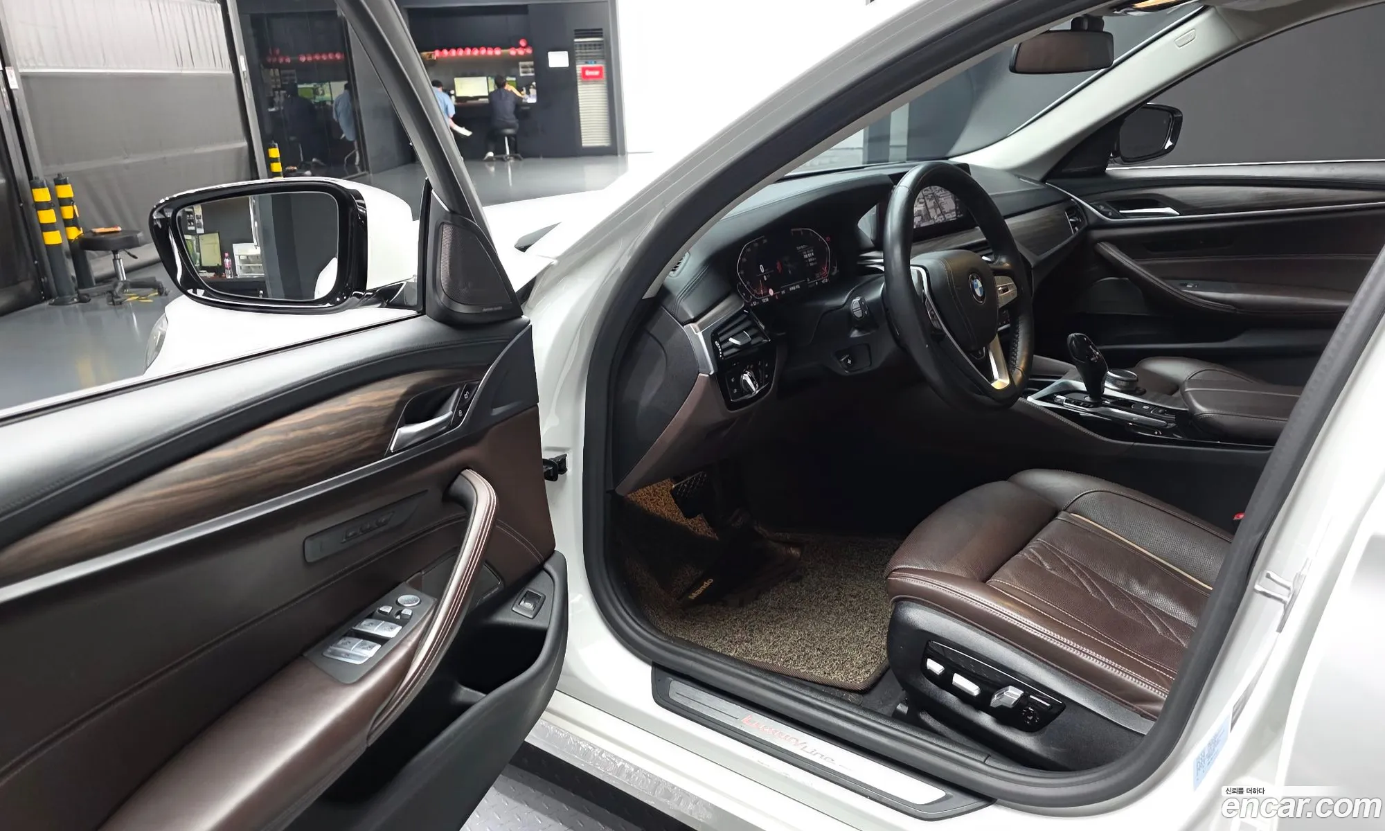 BMW 5 Series 2020 — 30