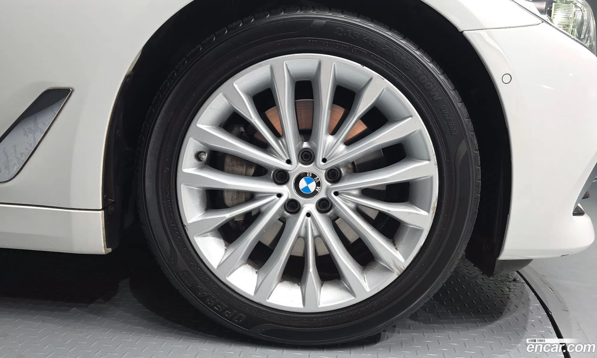 BMW 5 Series 2020 — 29