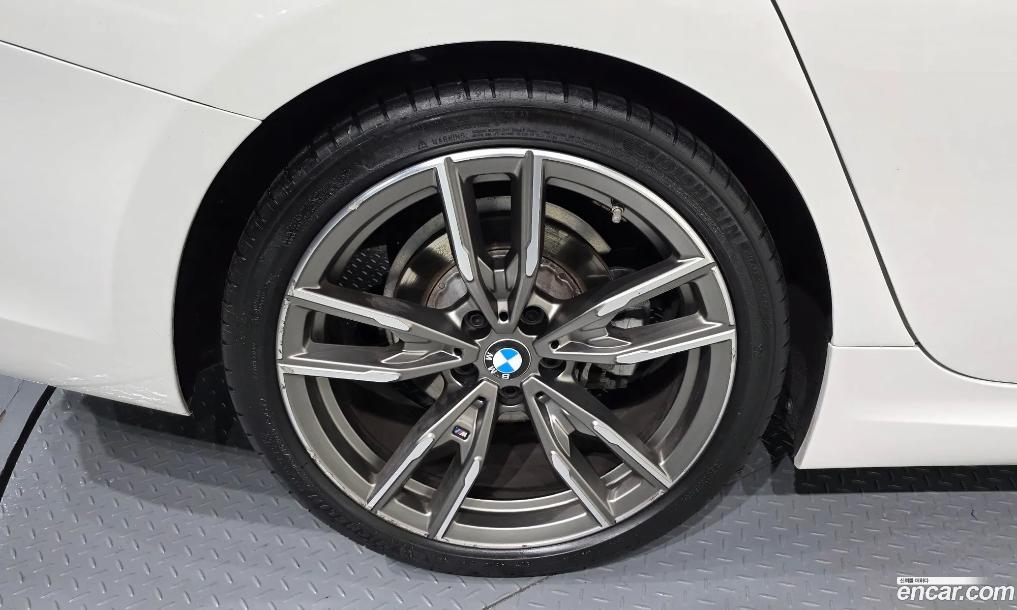 BMW 3 Series 2019 WBA5V5101LFH45764 — 28