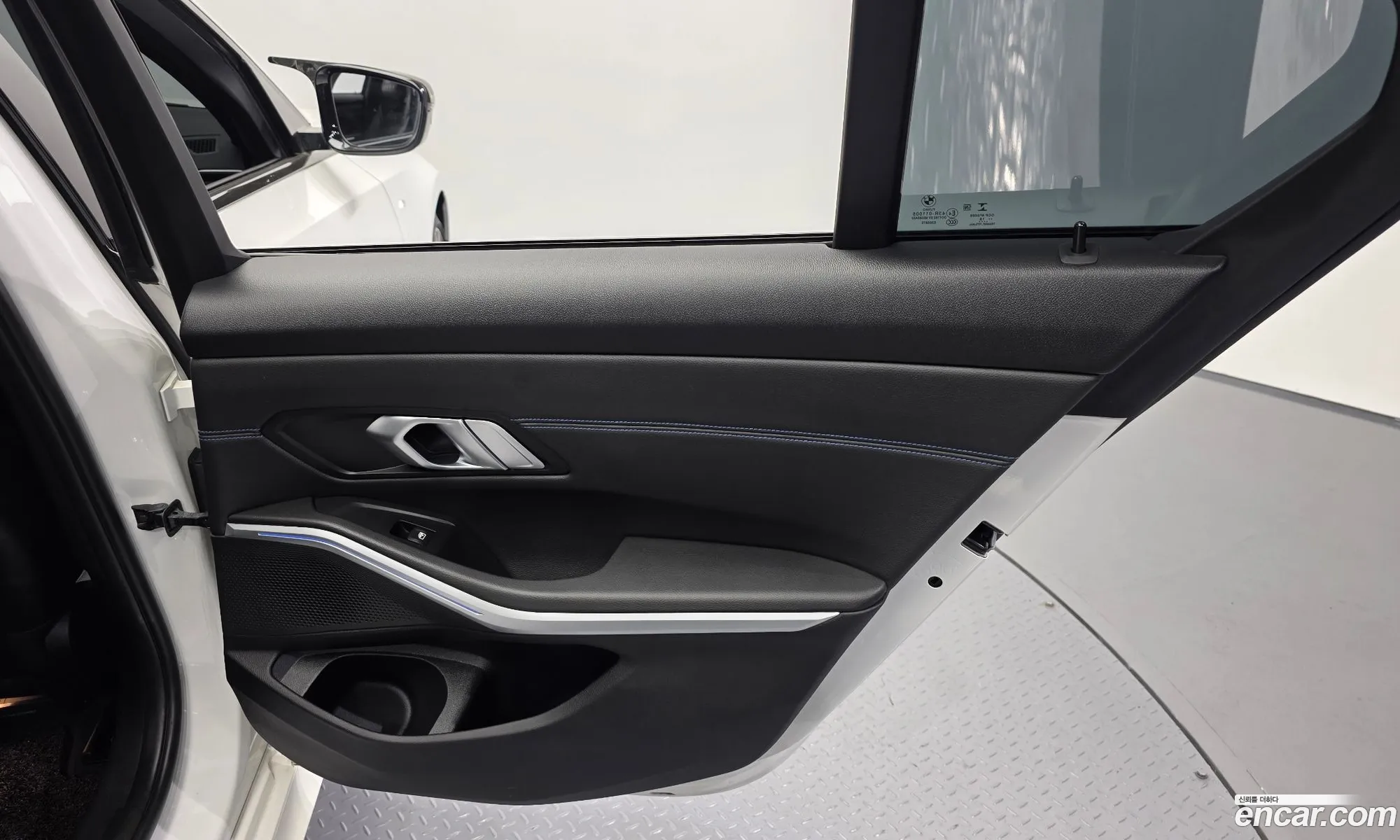 BMW 3 Series 2019 WBA5V5101LFH45764 — 18
