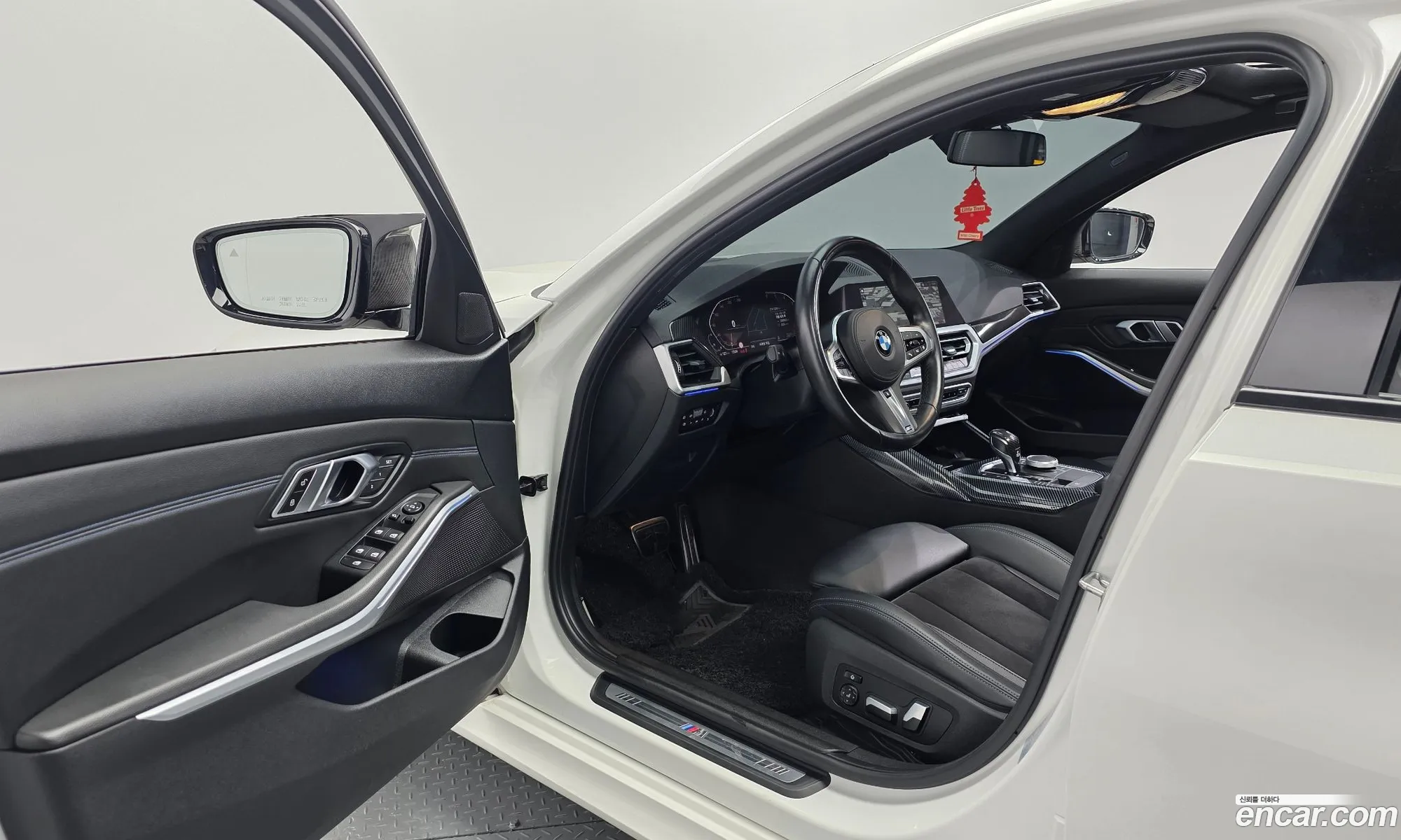 BMW 3 Series 2019 WBA5V5101LFH45764 — 3