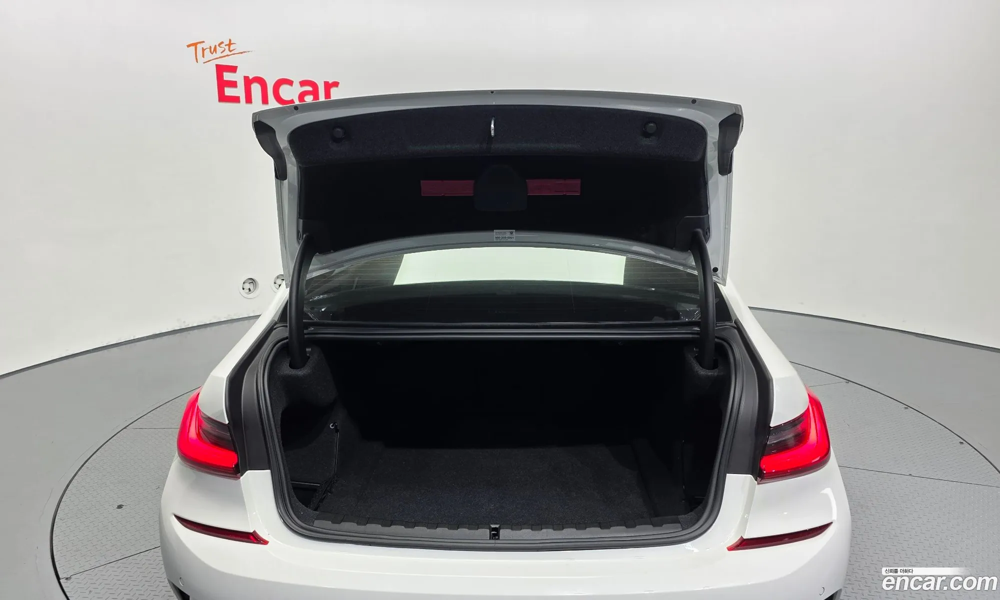 BMW 3 Series 2019 WBA5V5101LFH45764 — 11