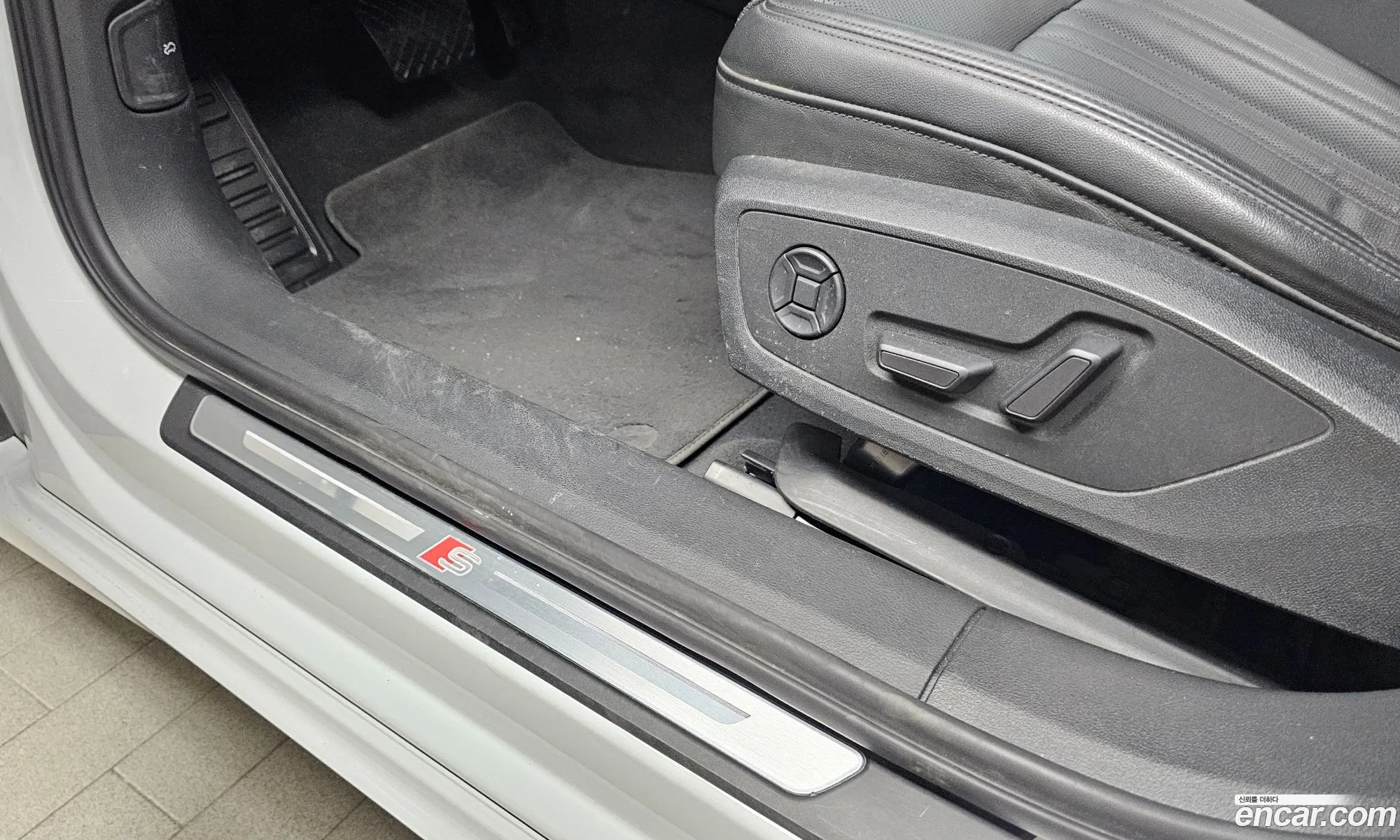 Audi A6 2021 WAUZZZF24MN028058 — 30