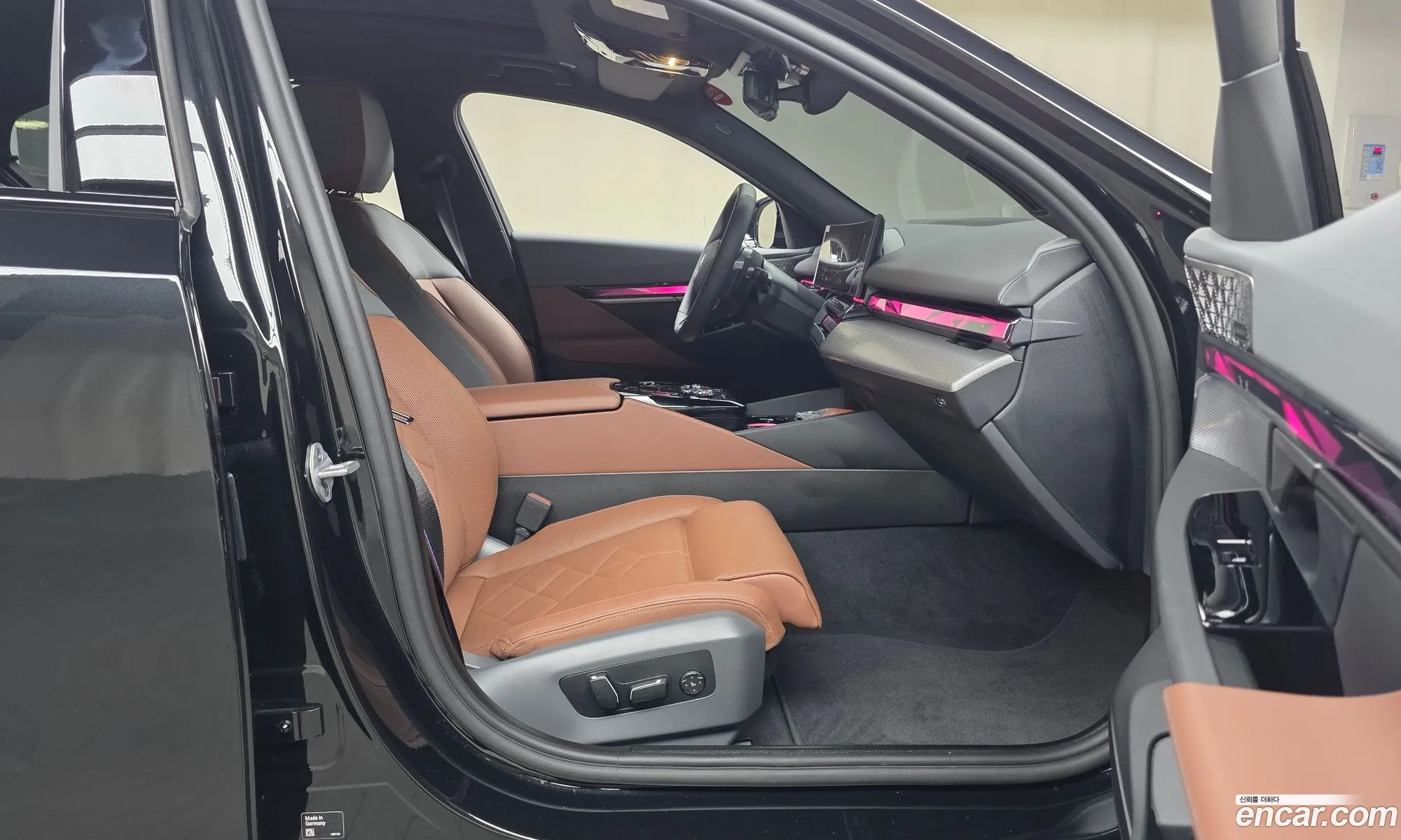 BMW 5 Series 2025 — 8