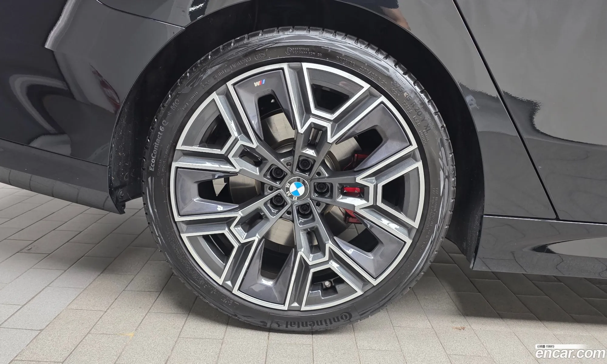 BMW 5 Series 2025 — 29