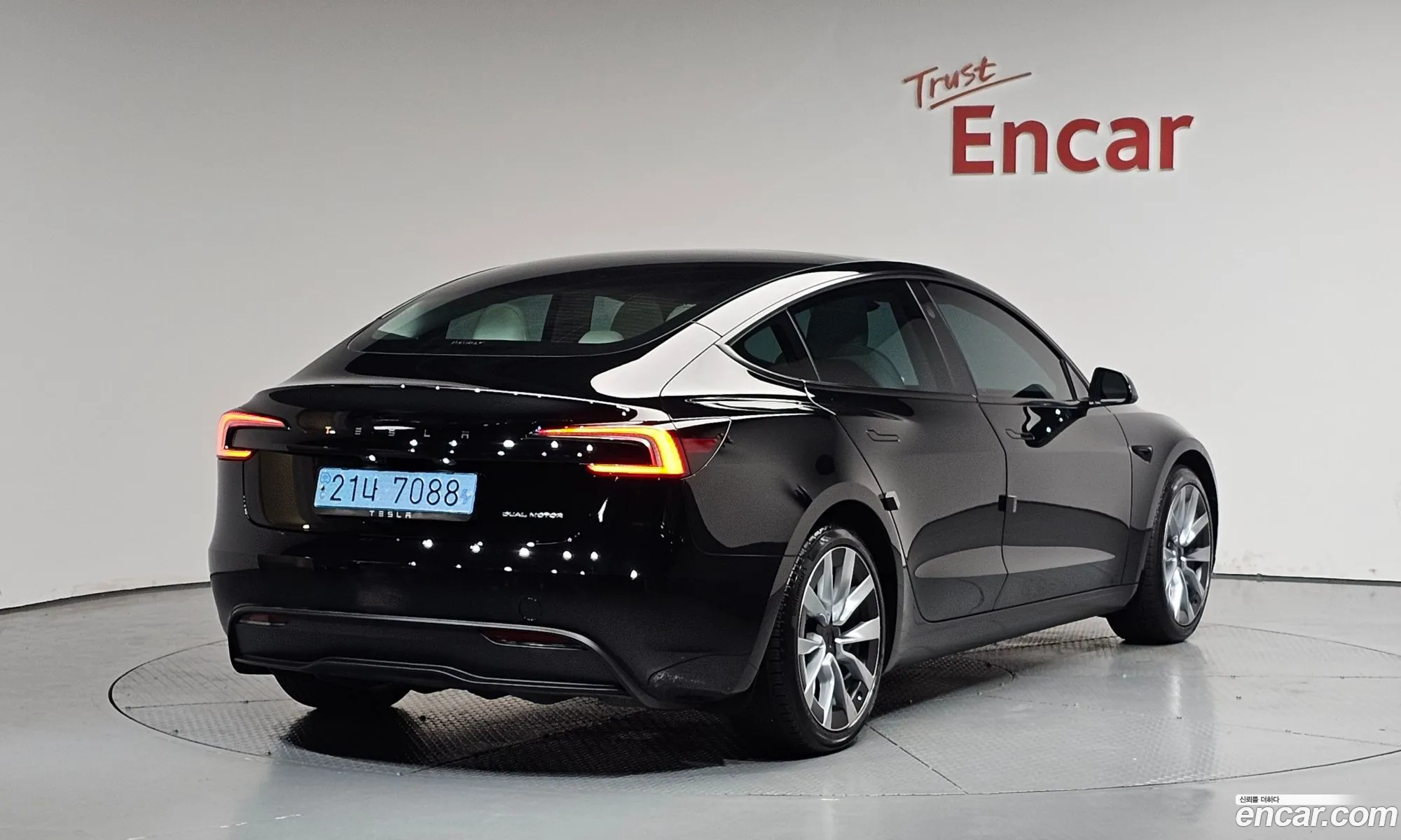 Tesla Model 3 2024 LRW3E7EK7RC127323 — 34