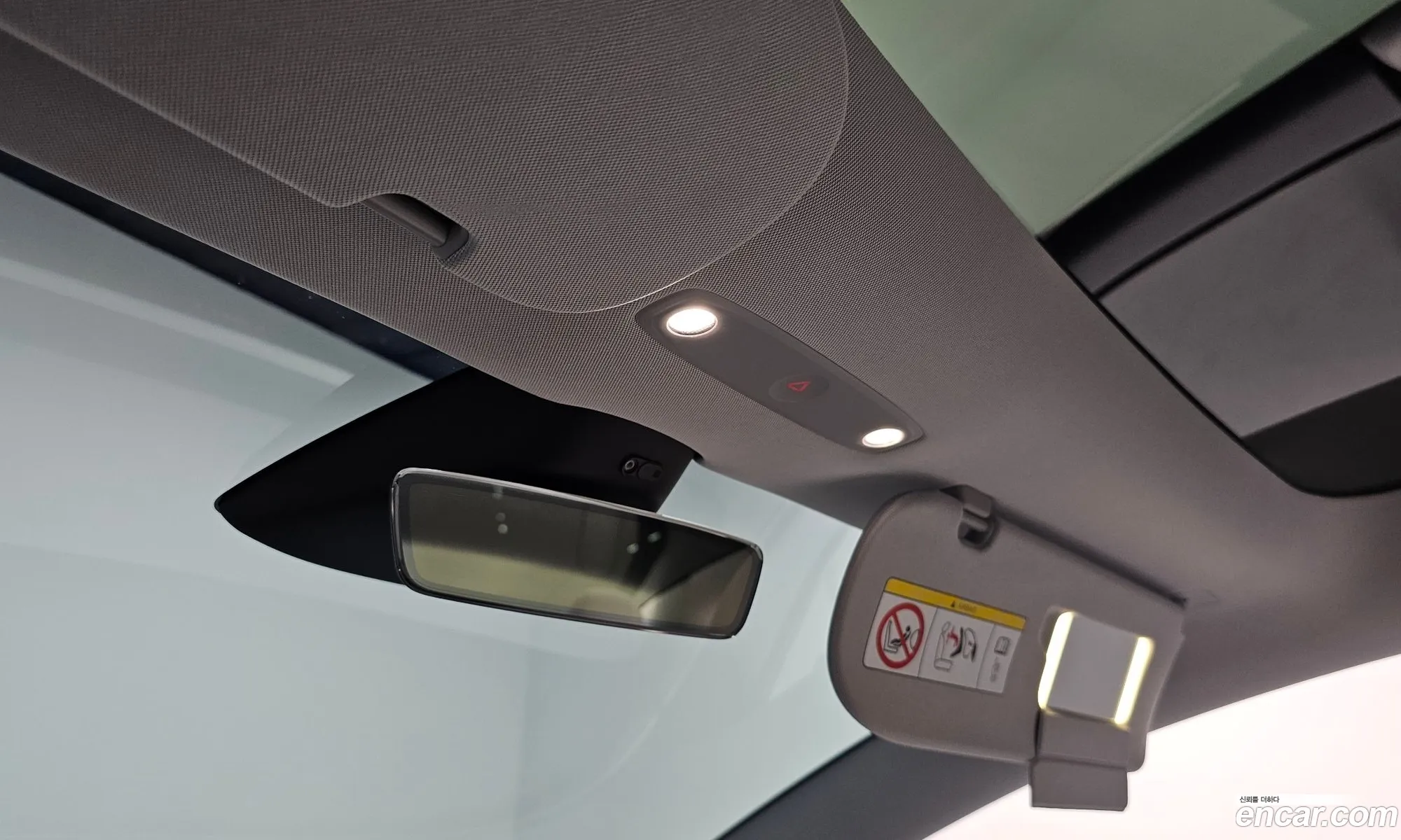 Tesla Model 3 2024 LRW3E7EK7RC127323 — 23