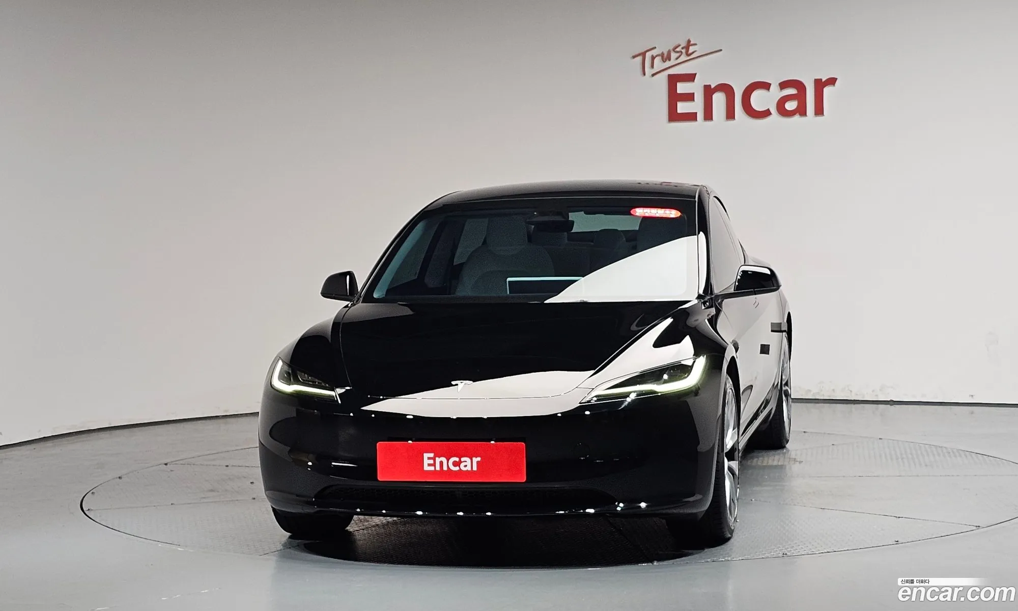 Tesla Model 3 2024 LRW3E7EK7RC127323 — 25