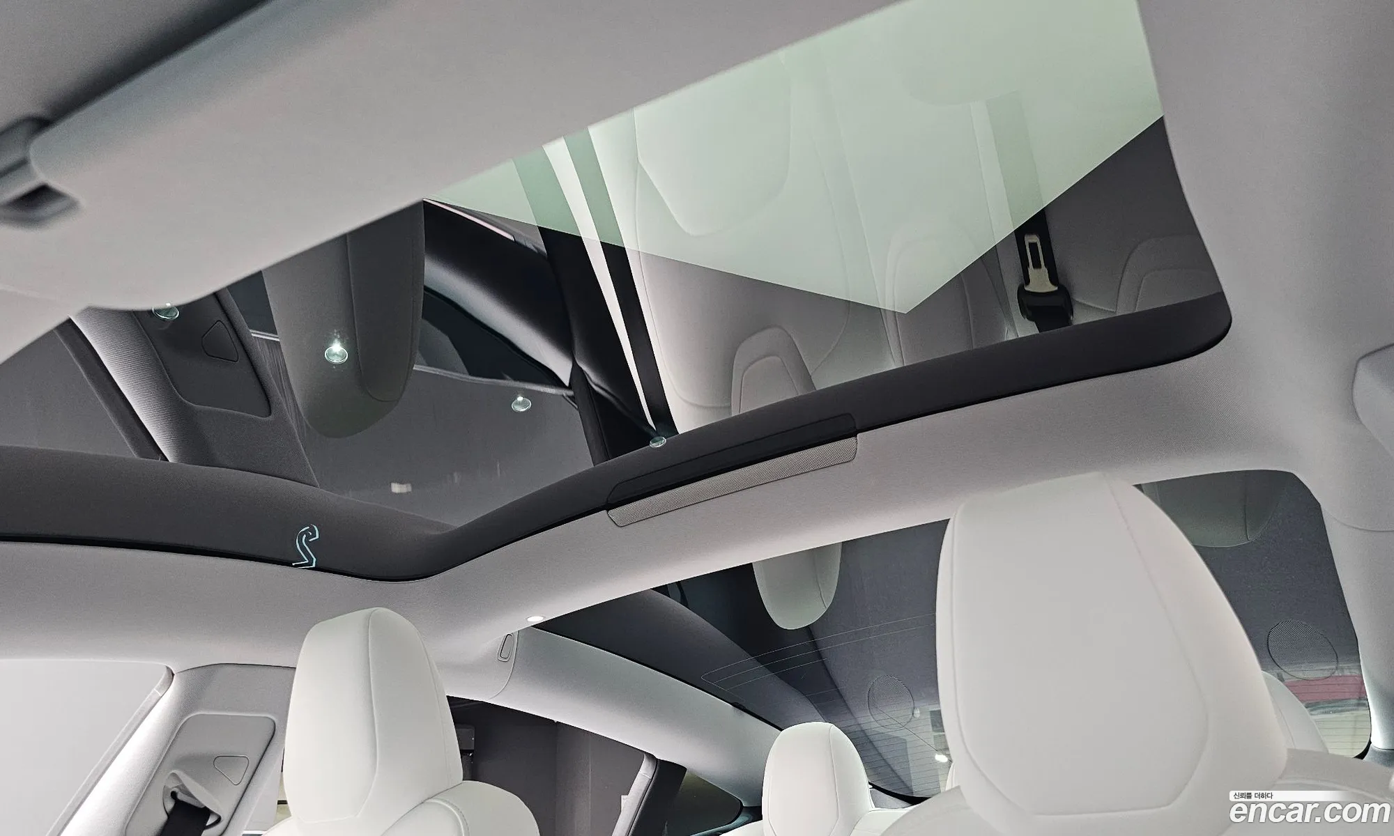 Tesla Model 3 2024 LRW3E7EK7RC127323 — 2