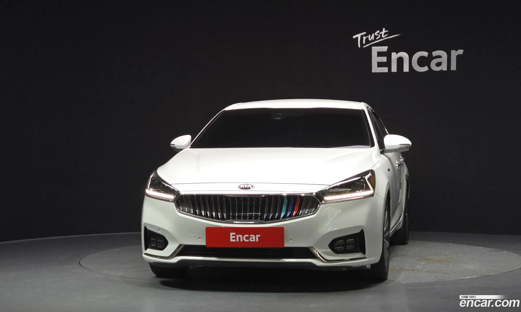 Kia K7 2019 — 2