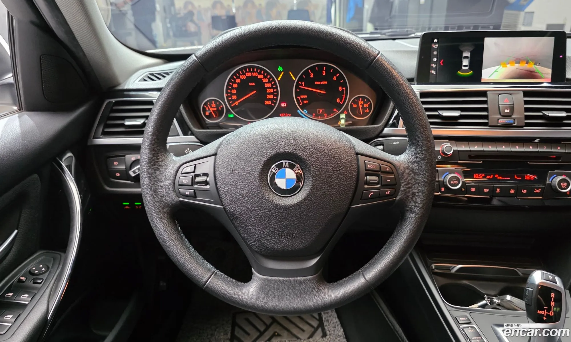BMW 3 Series 2018 WBA8C5109J5L44627 — 2