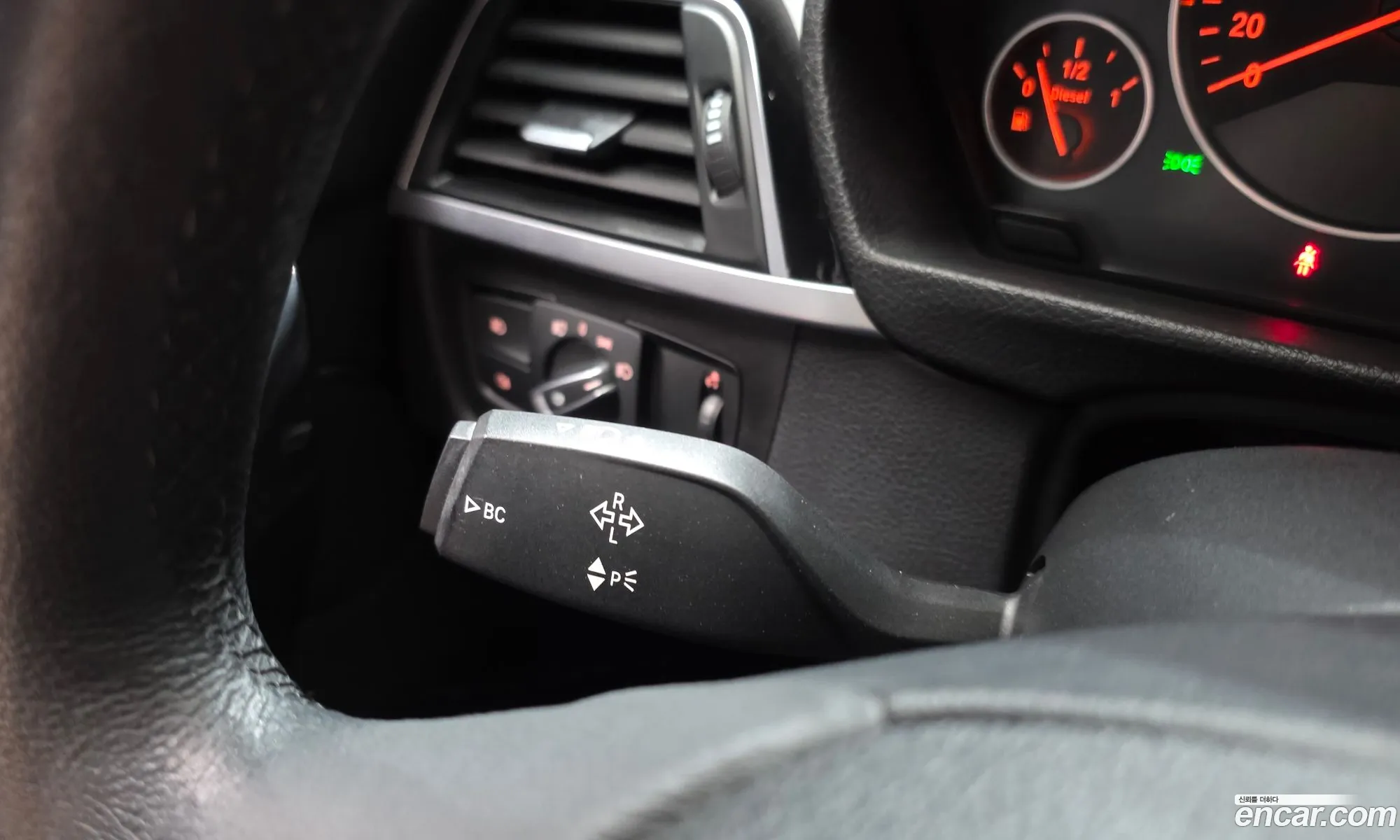 BMW 3 Series 2018 WBA8C5109J5L44627 — 3