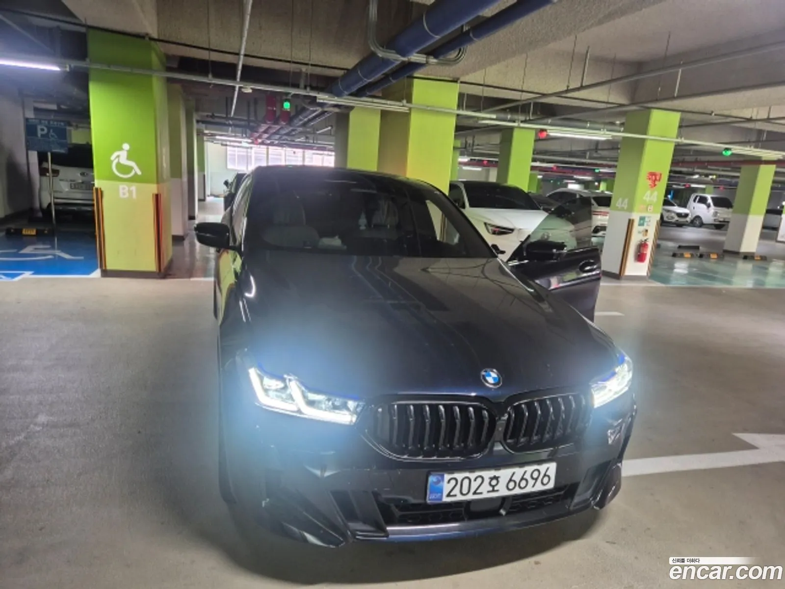 BMW 6 Series GT 2024 — 10