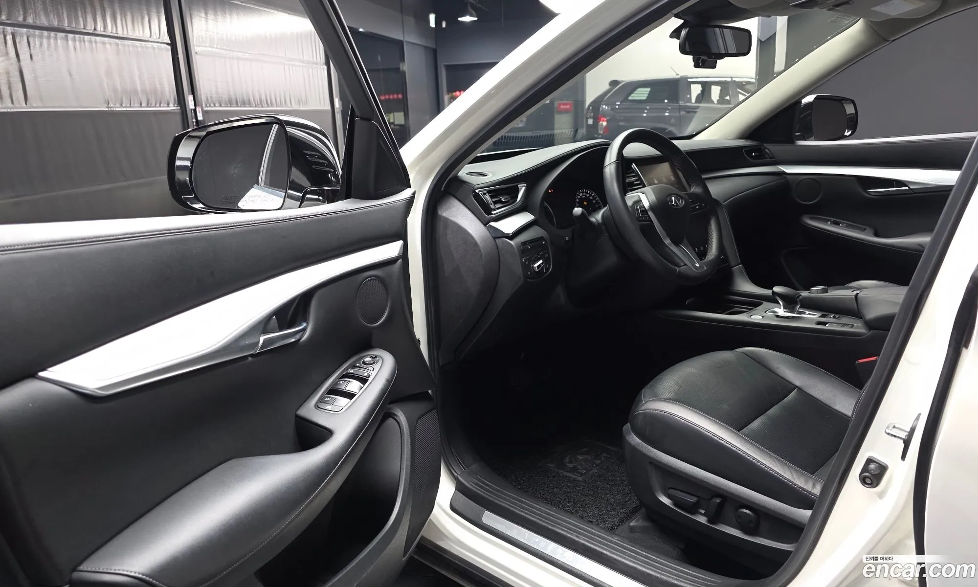 Infiniti QX50 2019 3PCAJ5M18KF140433 — 29
